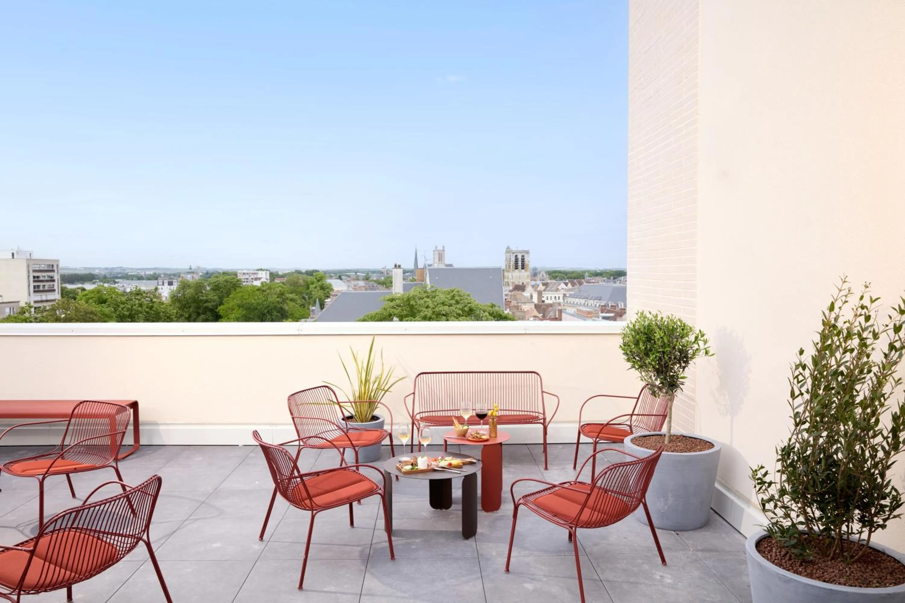 Balcony/Terrace in OKKO Hotels Troyes Centre