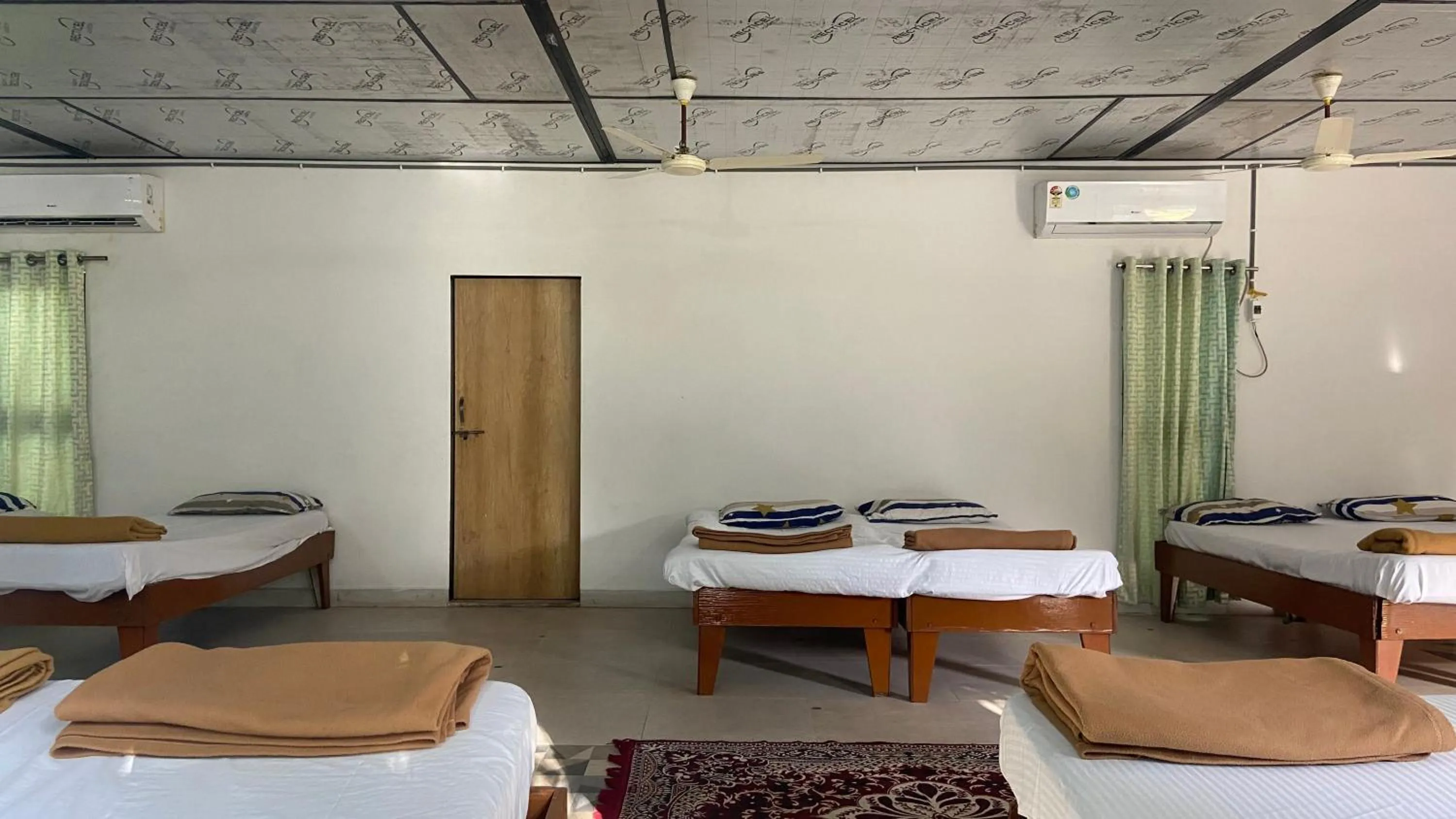 Bedroom, Bed in Gir County Resort