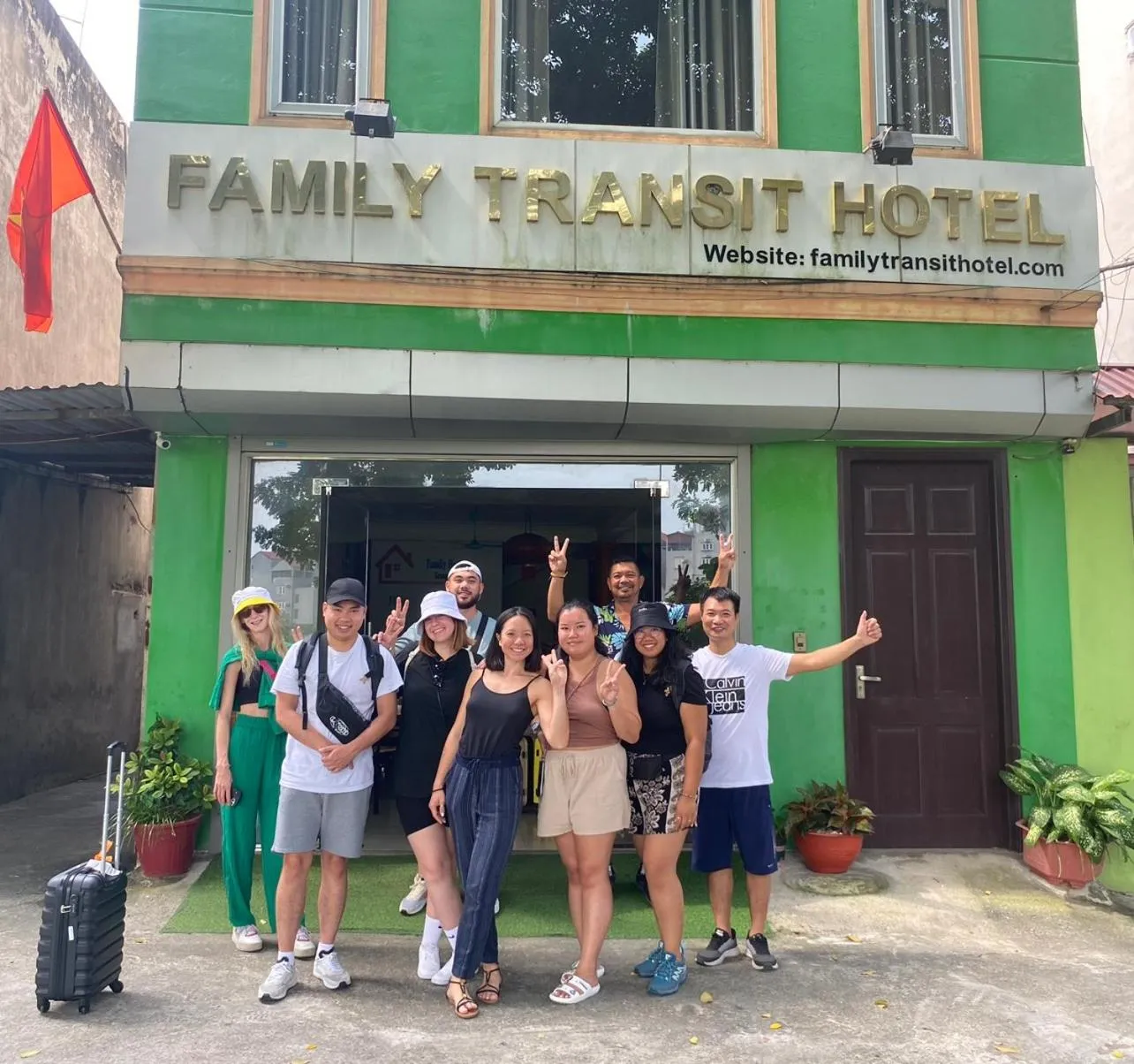 Facade/entrance in Family Transit Hotel