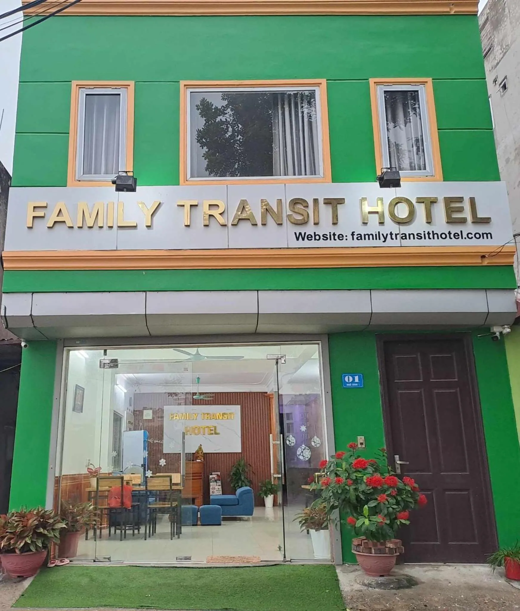 Family Transit Hotel