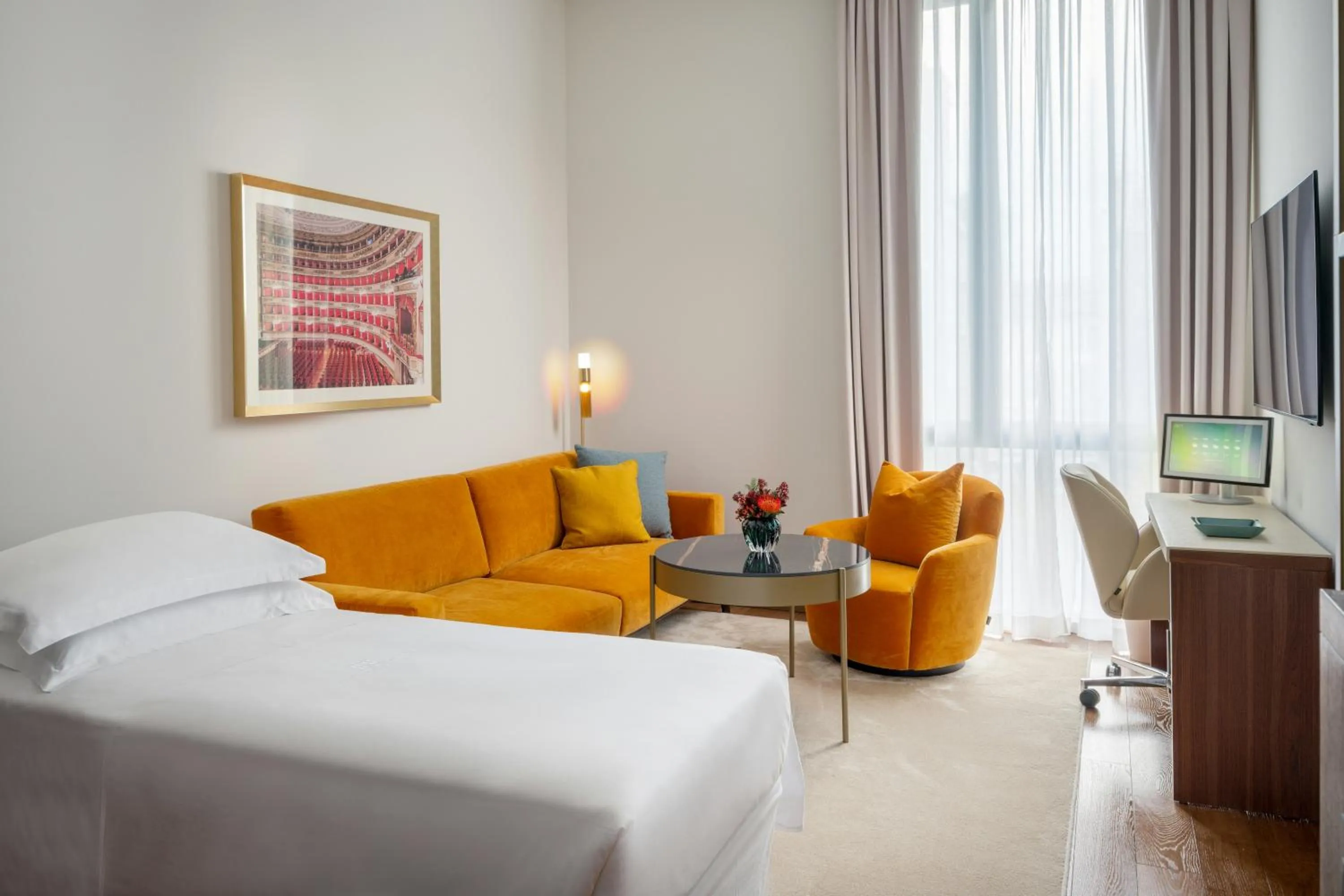 Bedroom, Bed in Teatro Luxury Apartments Firenze - Starhotels Collezione