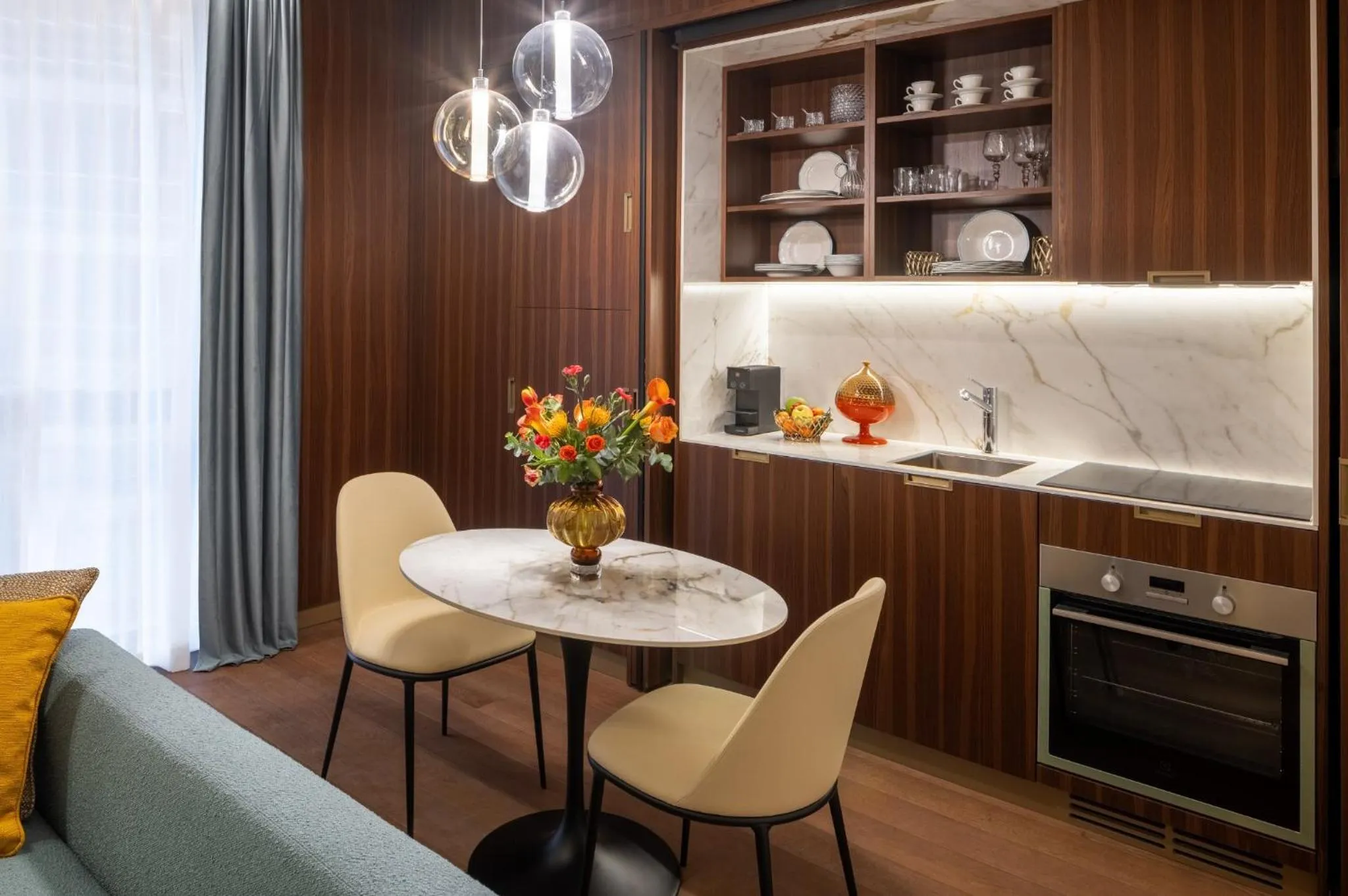 Kitchen or kitchenette in Teatro Luxury Apartments Firenze - Starhotels Collezione