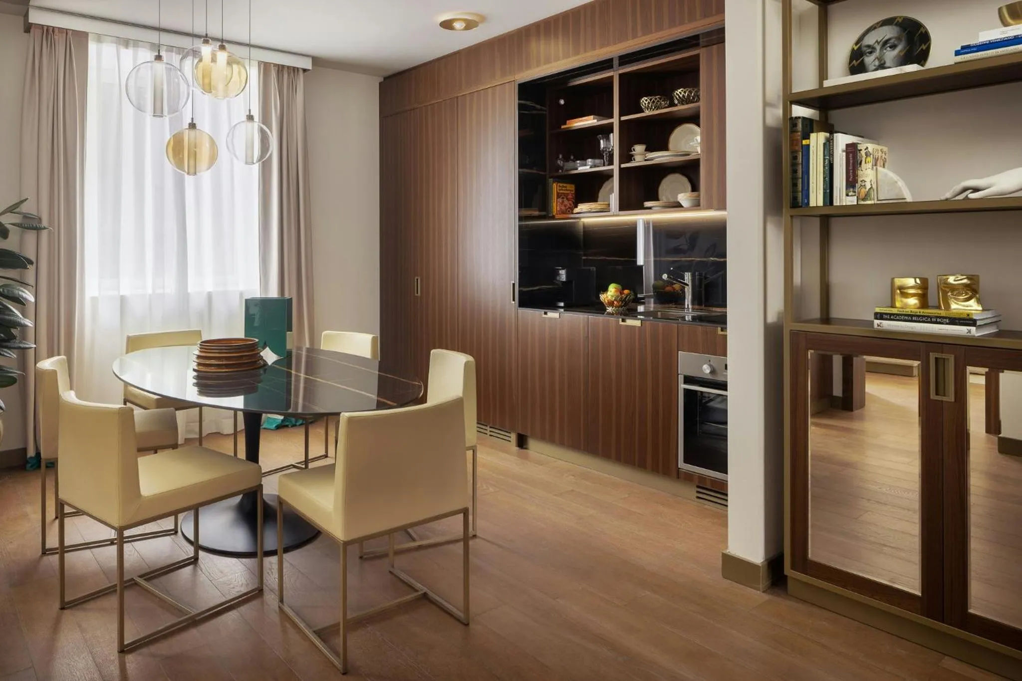 Kitchen or kitchenette in Teatro Luxury Apartments Firenze - Starhotels Collezione