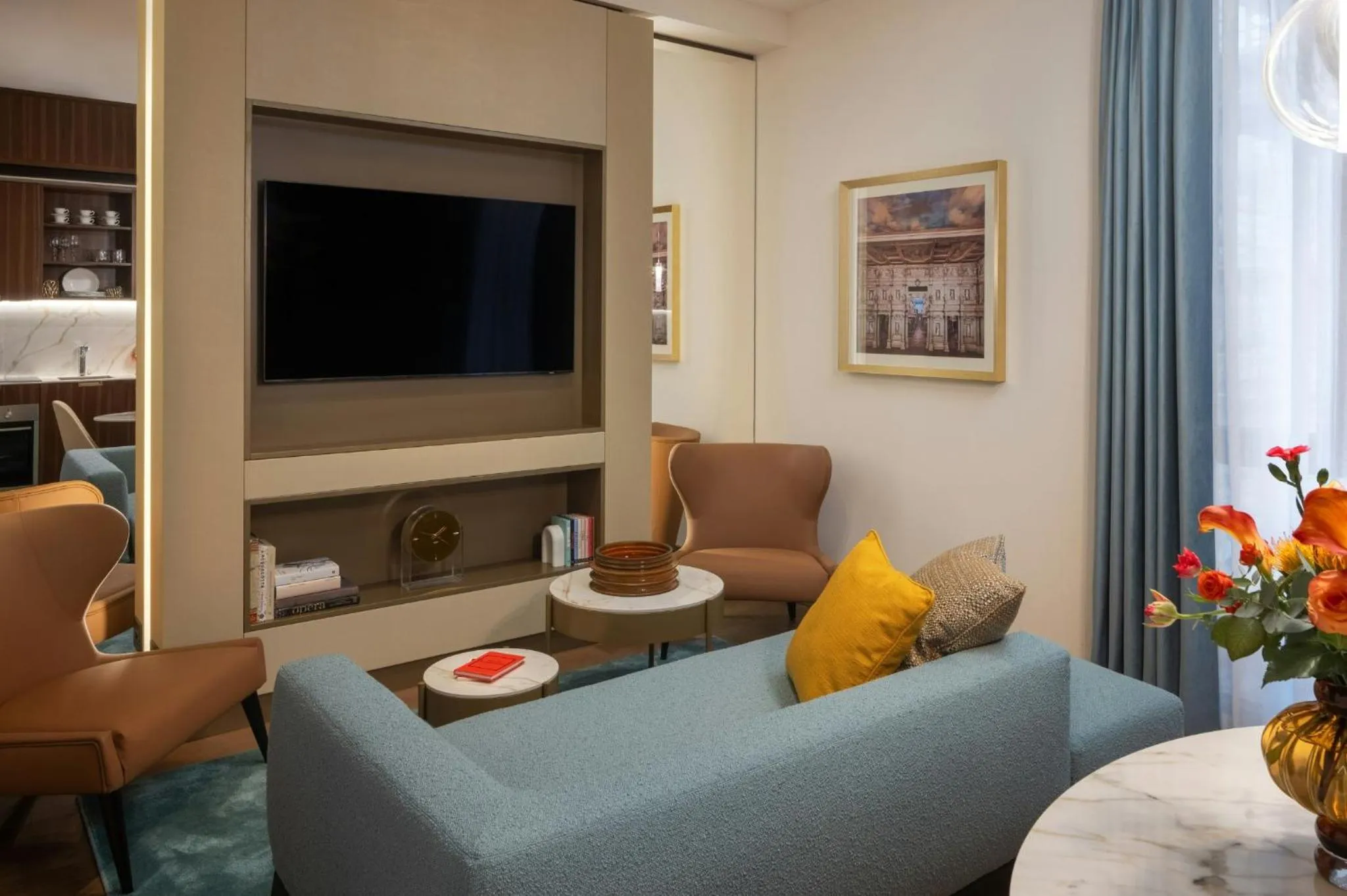 Photo of the whole room in Teatro Luxury Apartments Firenze - Starhotels Collezione