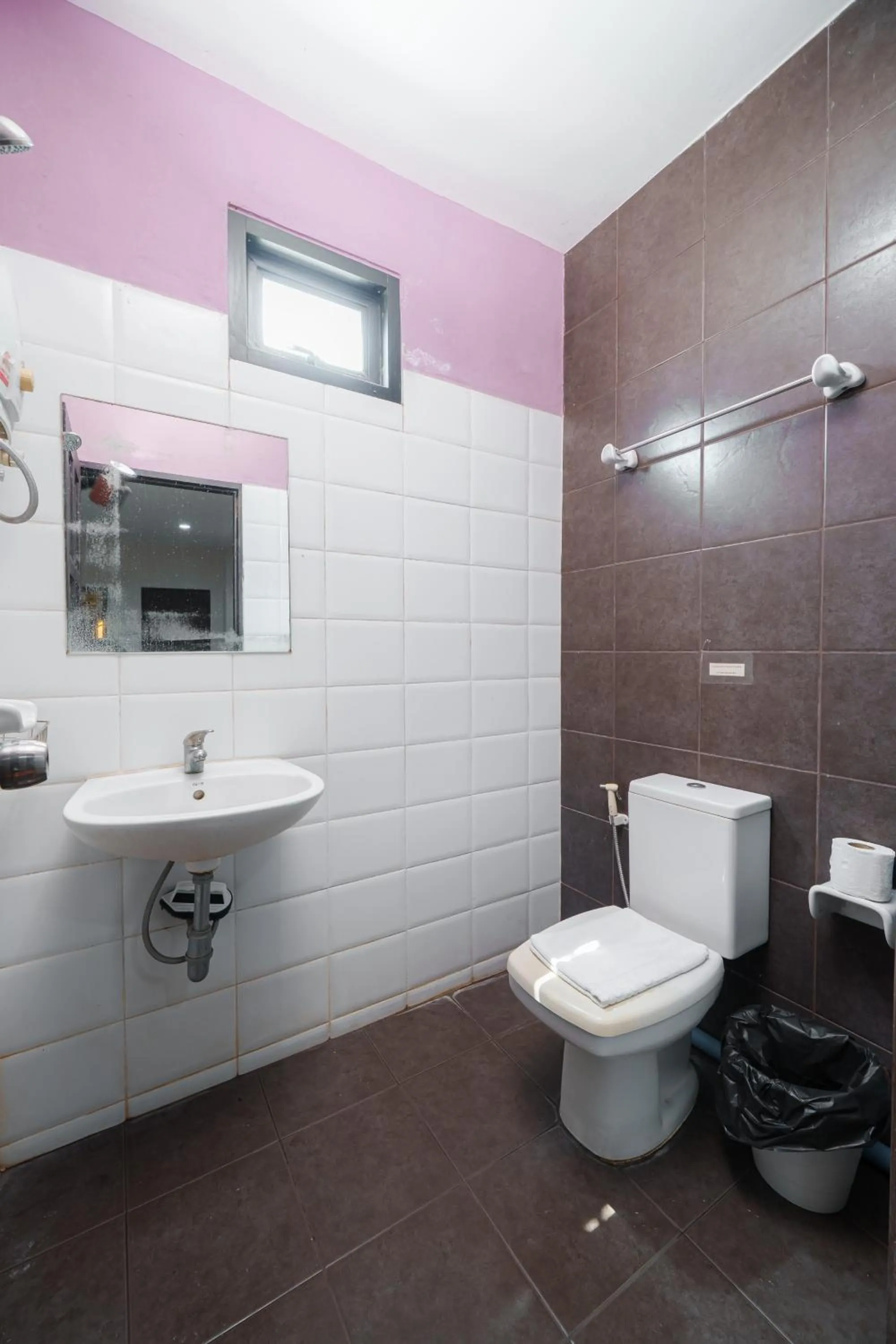 Bathroom in Collection O Khaosan Park