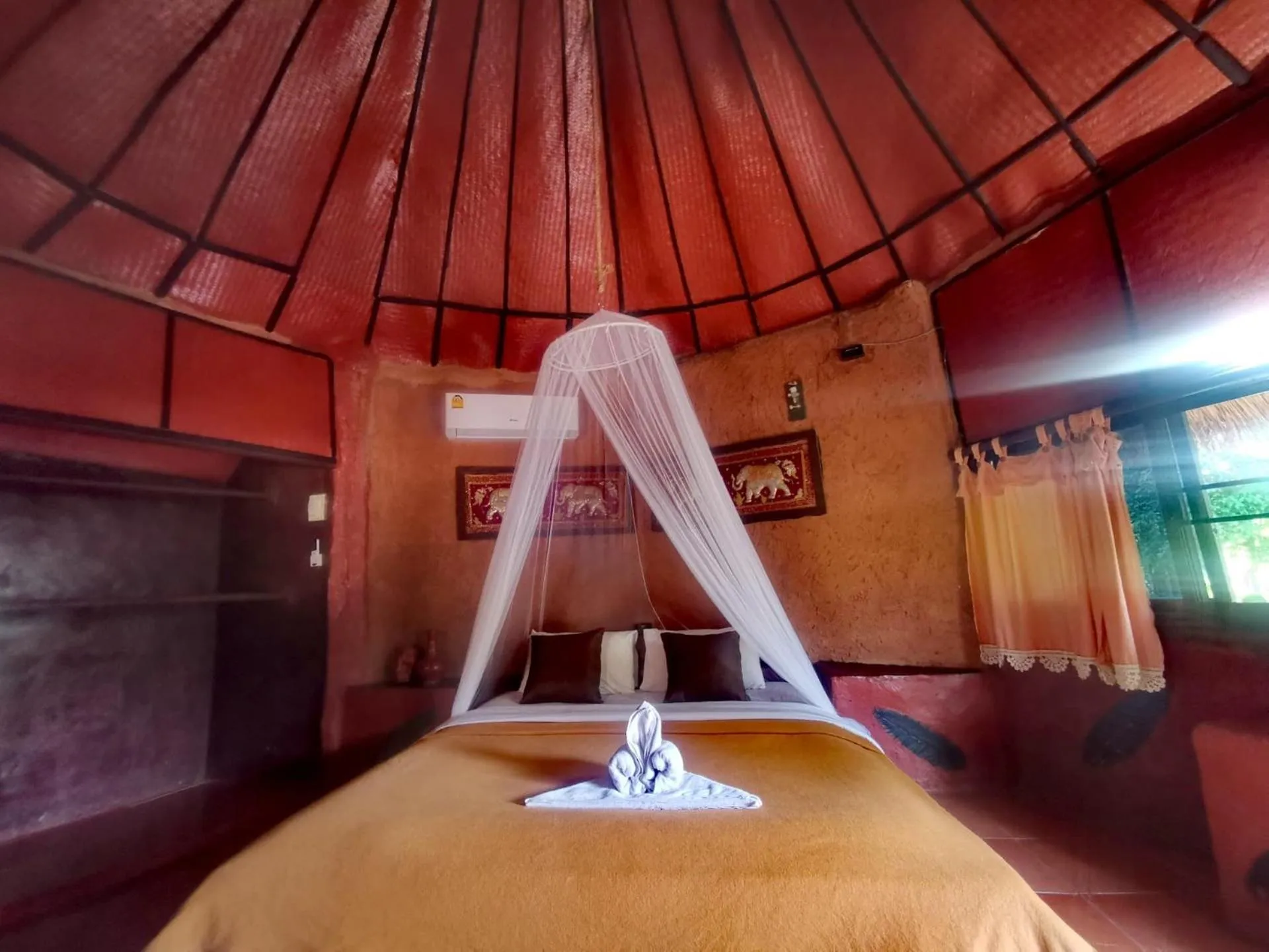 Bed in Ban Din Resort Chiang Rai