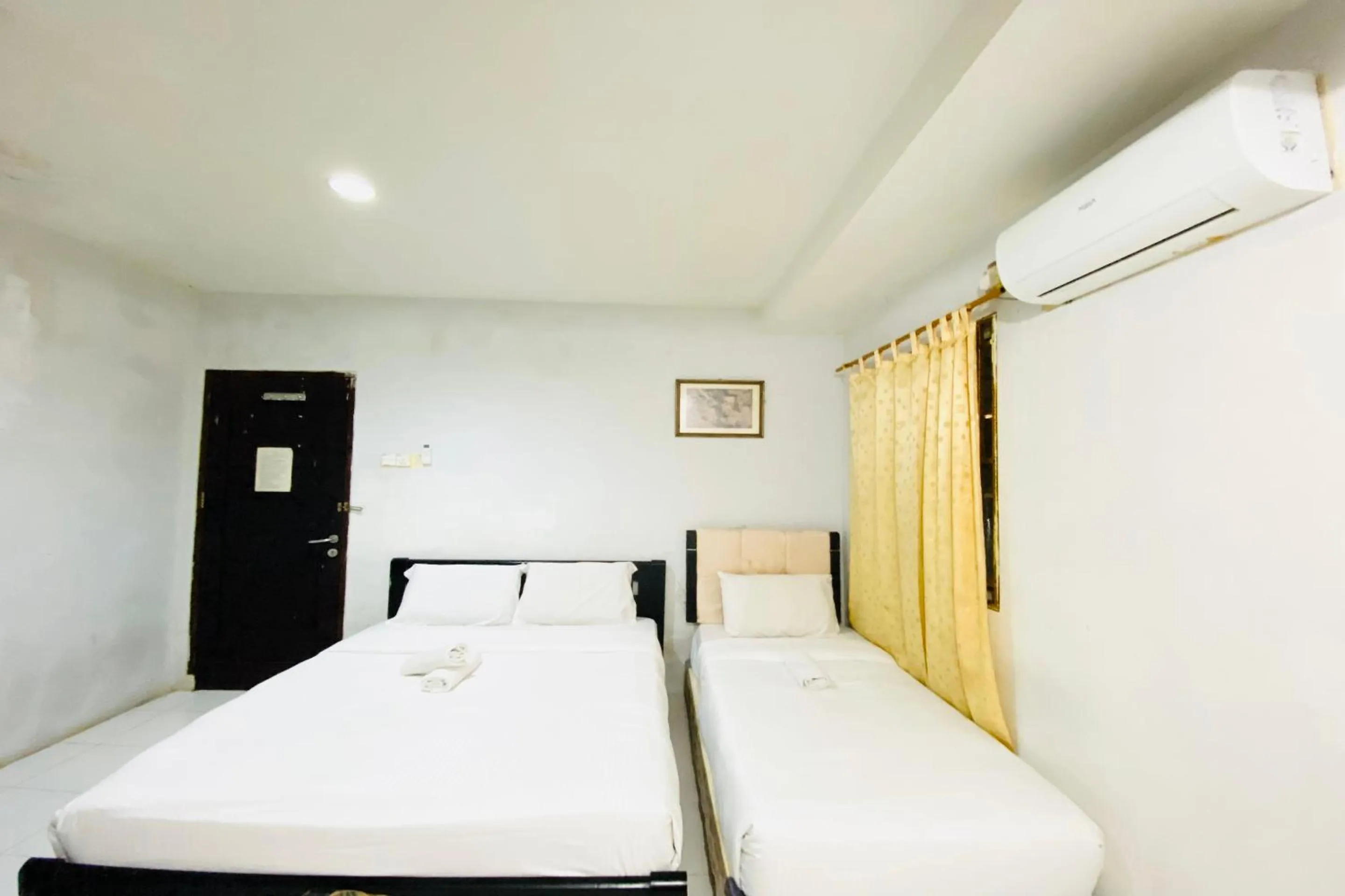 Bedroom, Bed in Hotel O Jodoh Near Grand Batam Mall Formerly Agung Hotel
