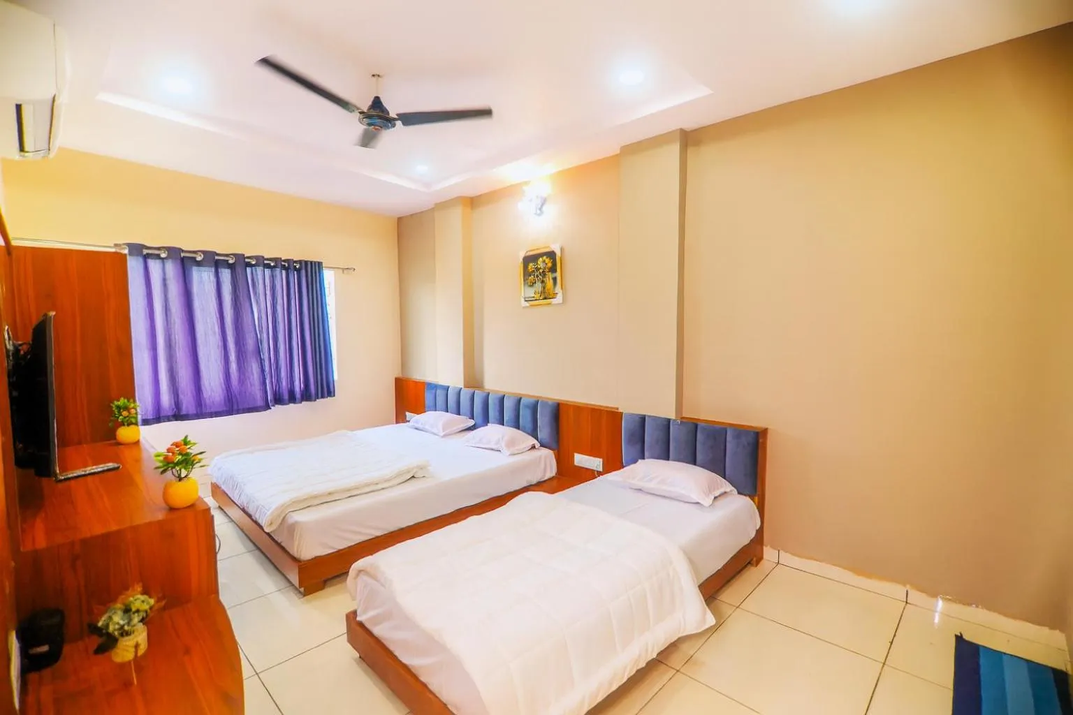 Bed in Hotel Dev Krishna Palace