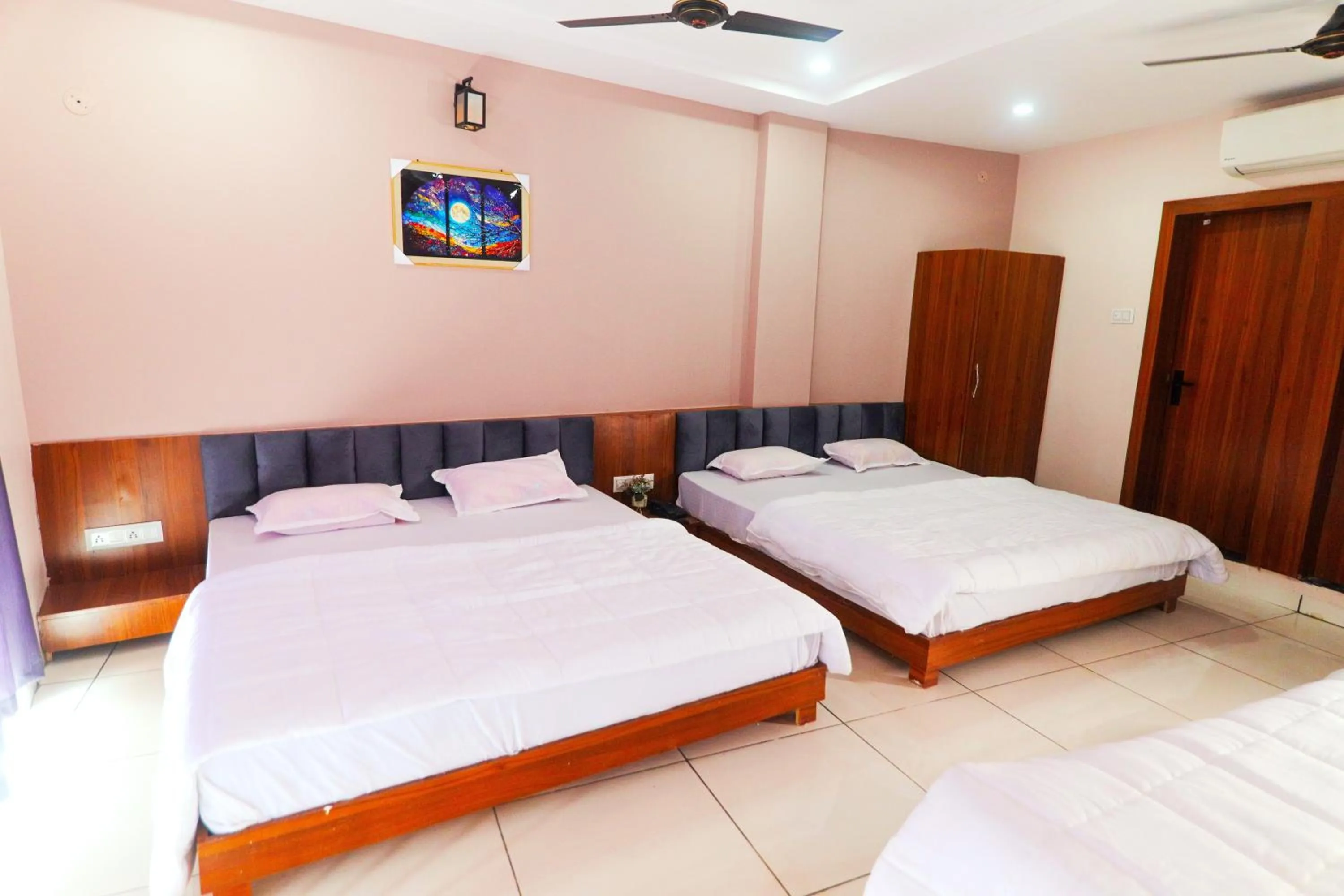 Bed in Hotel Dev Krishna Palace