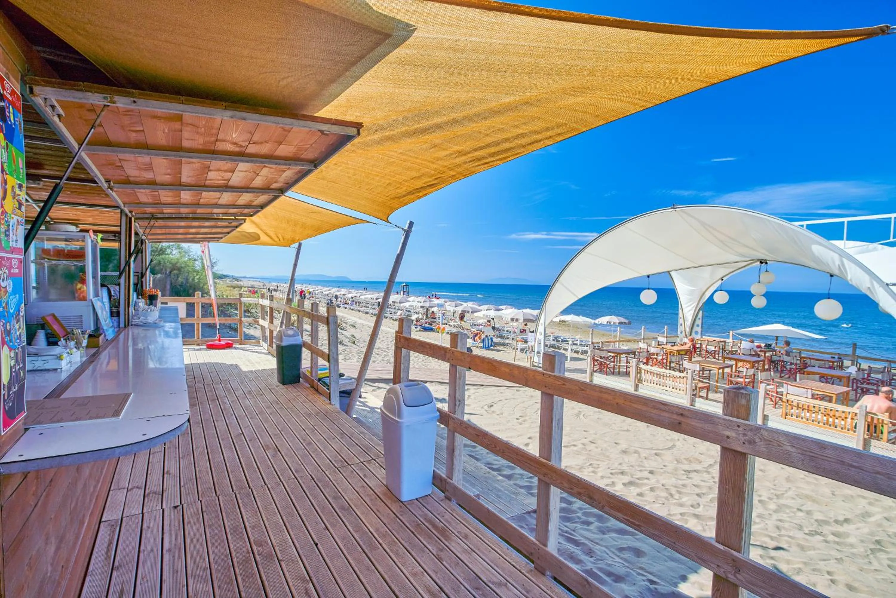 Lounge or bar in Paradù EcoVillage & Resort