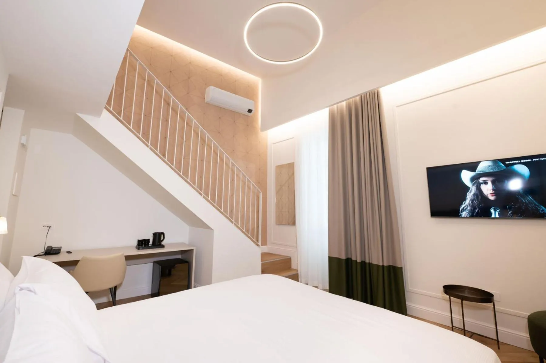 Photo of the whole room, Bed in Casa D Hotel Napoli