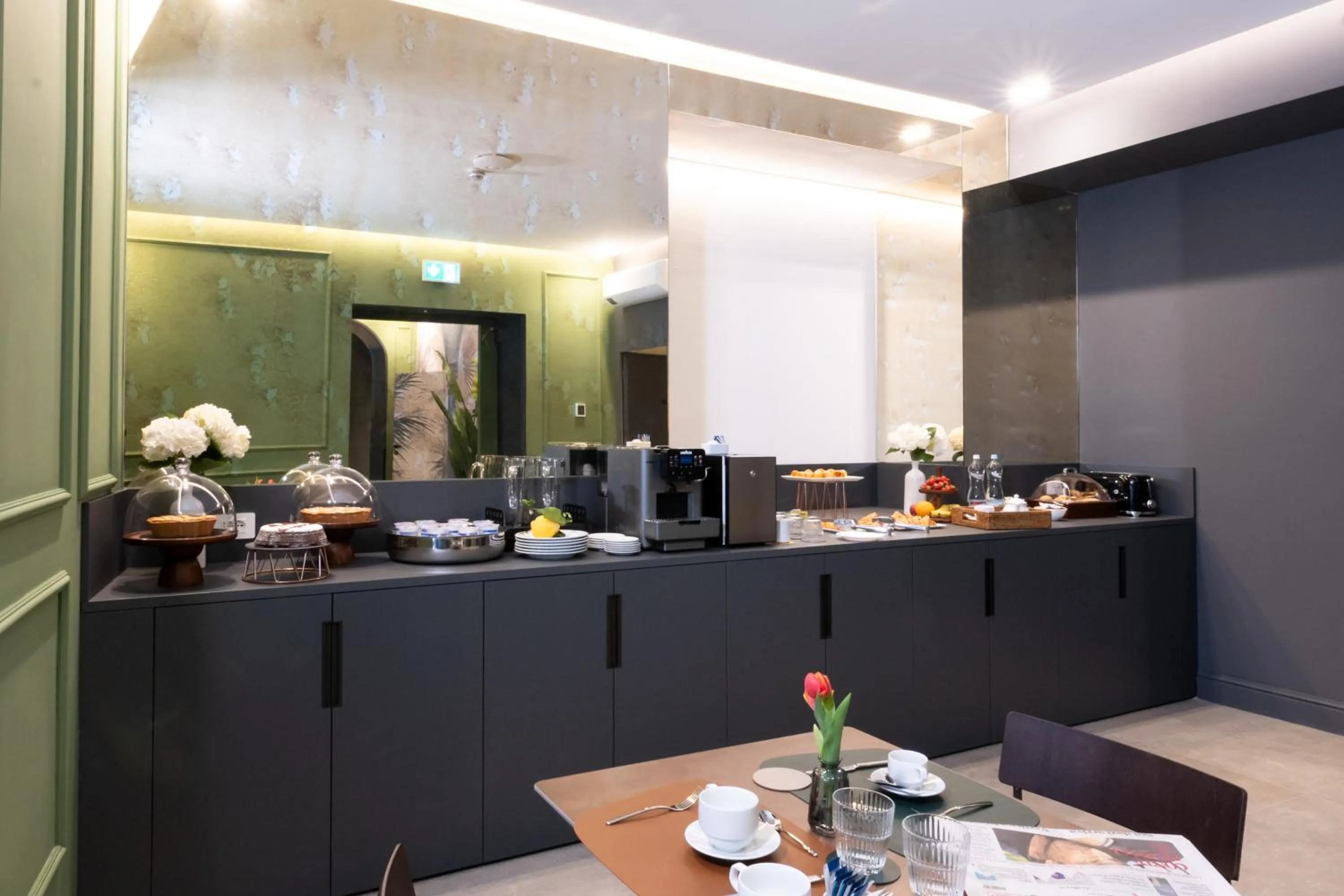 Buffet breakfast in Casa D Hotel Napoli