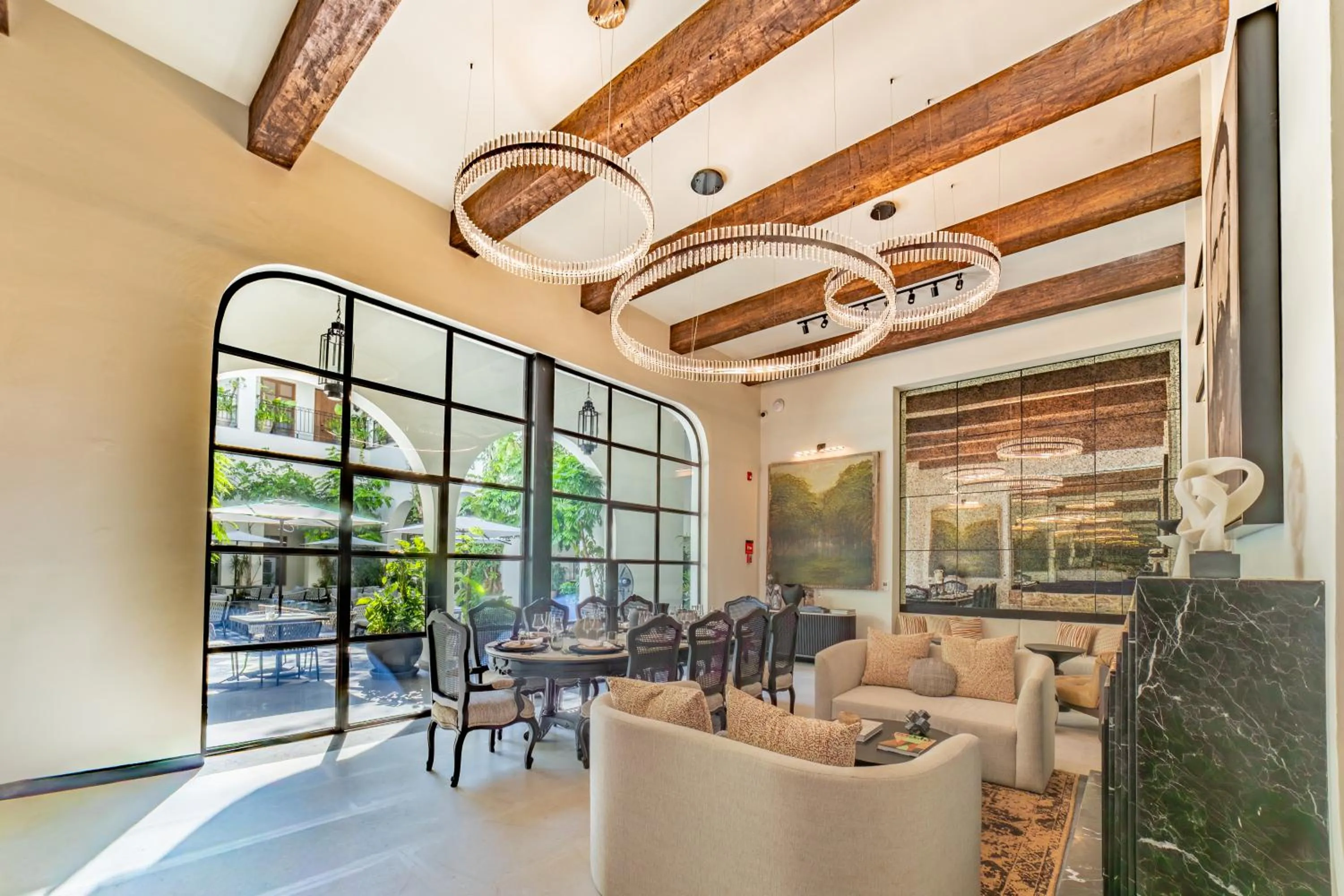 Lounge or bar in Pueblo Bonito Vantage Centro Histórico Mazatlán