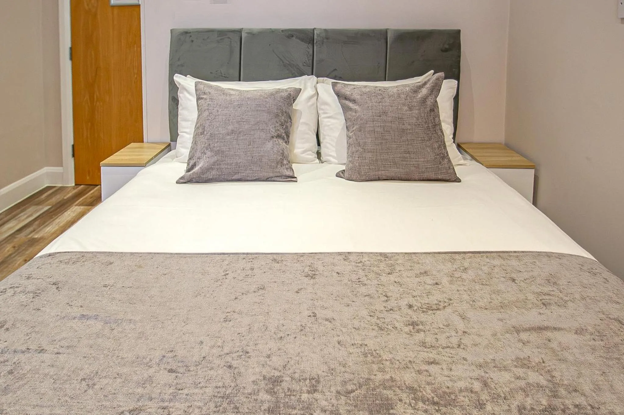 Bed in Imperial Court Studios