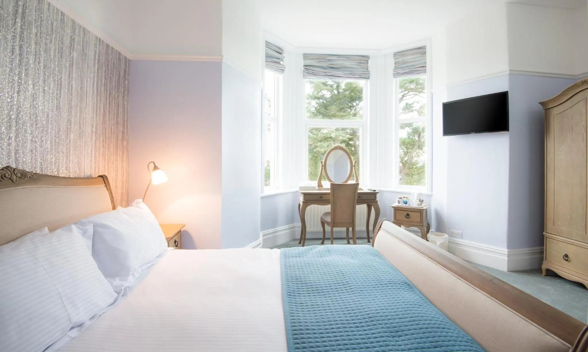 Photo of the whole room, Bed in Gwesty Gadlys Hotel