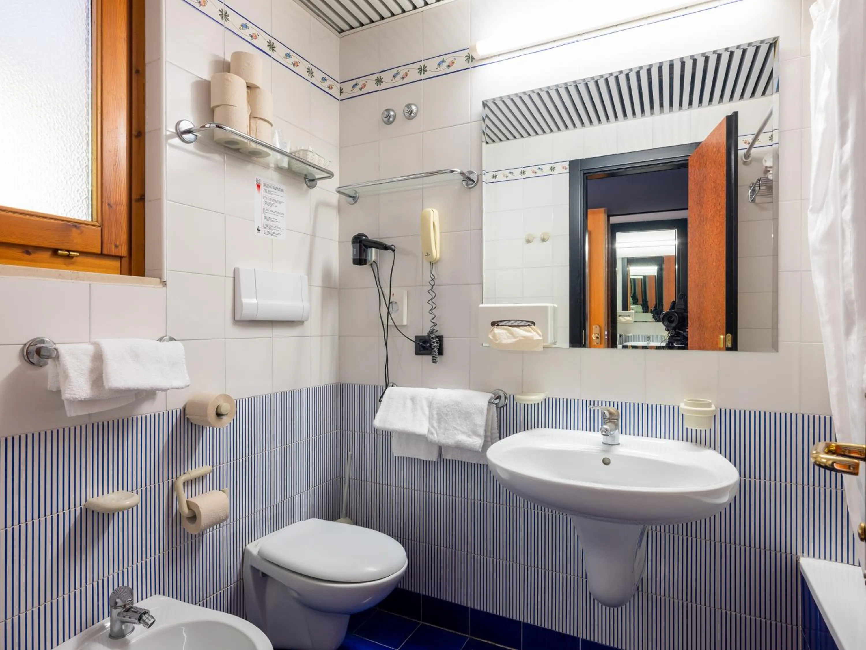 Bathroom in Hotel San Pietro