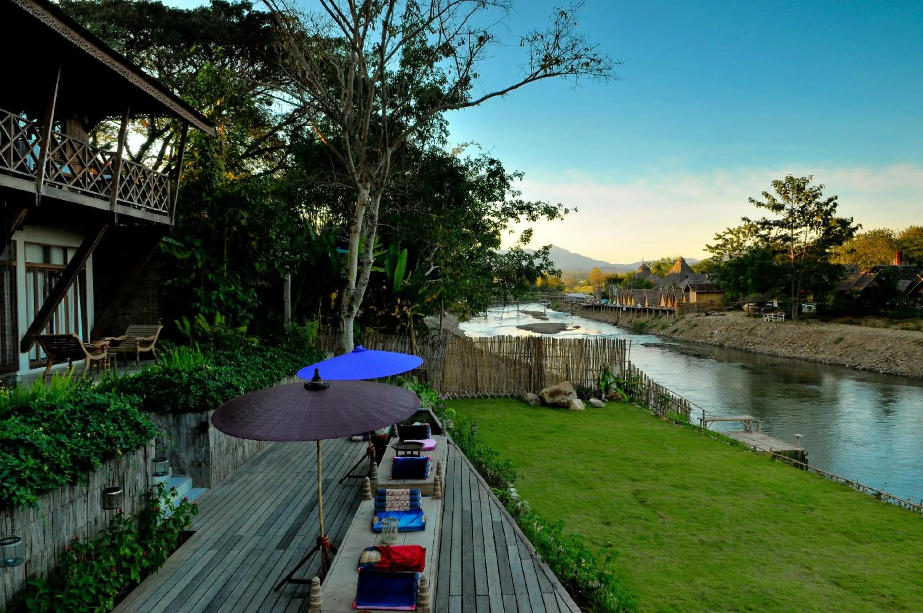 Garden in Hotel des Artists Rose of Pai