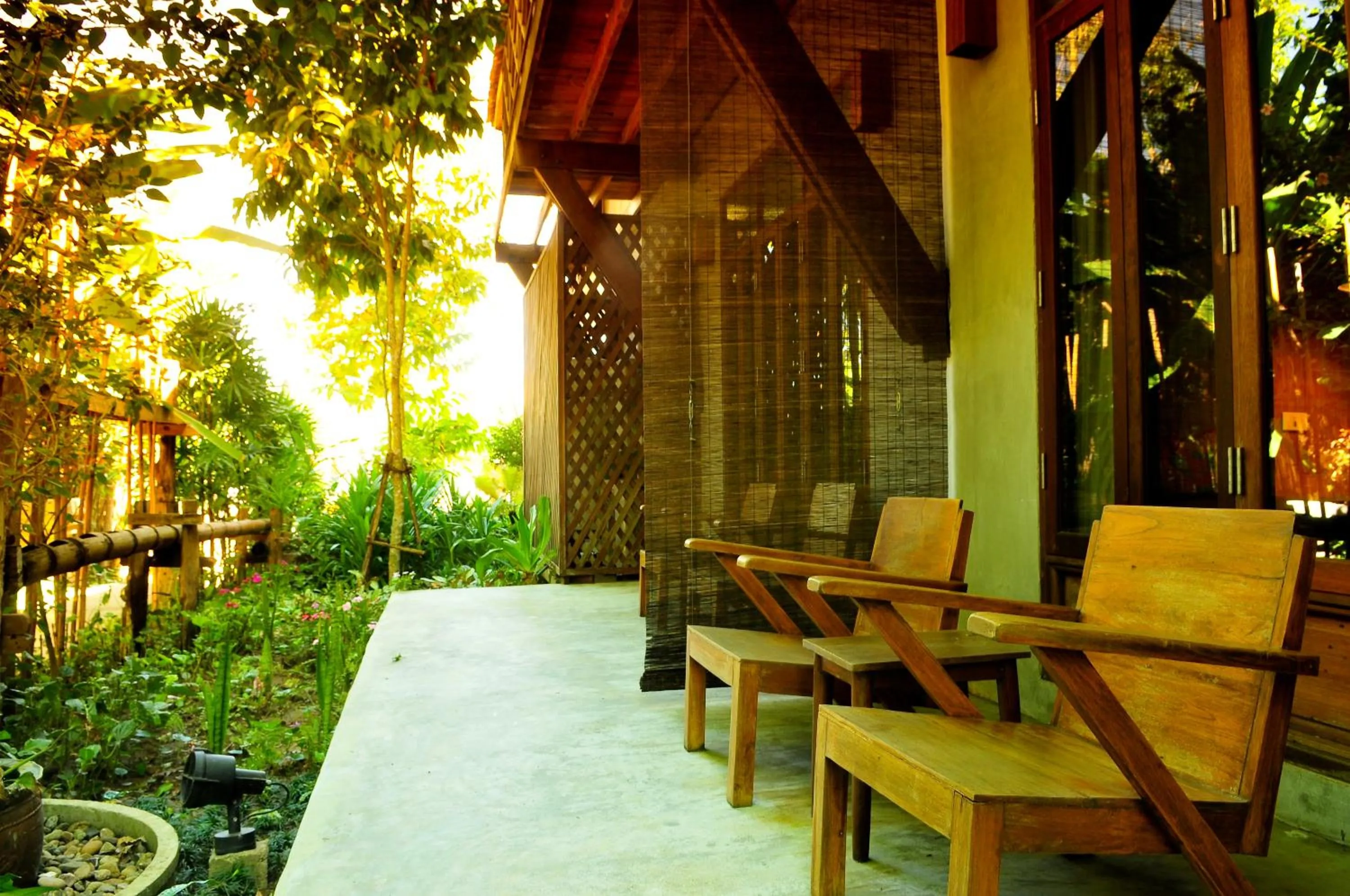 Balcony/Terrace in Hotel des Artists Rose of Pai