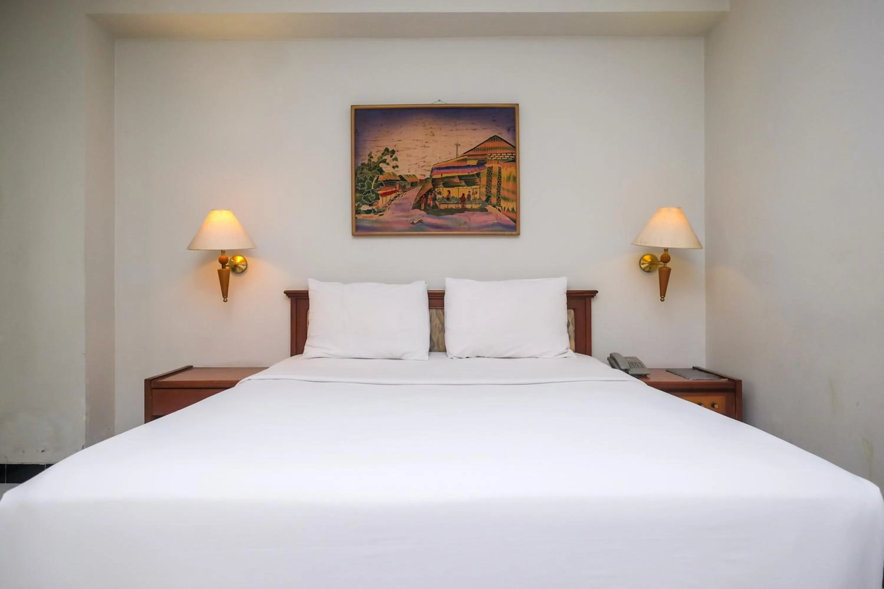 Bed in Hotel Surya Asia