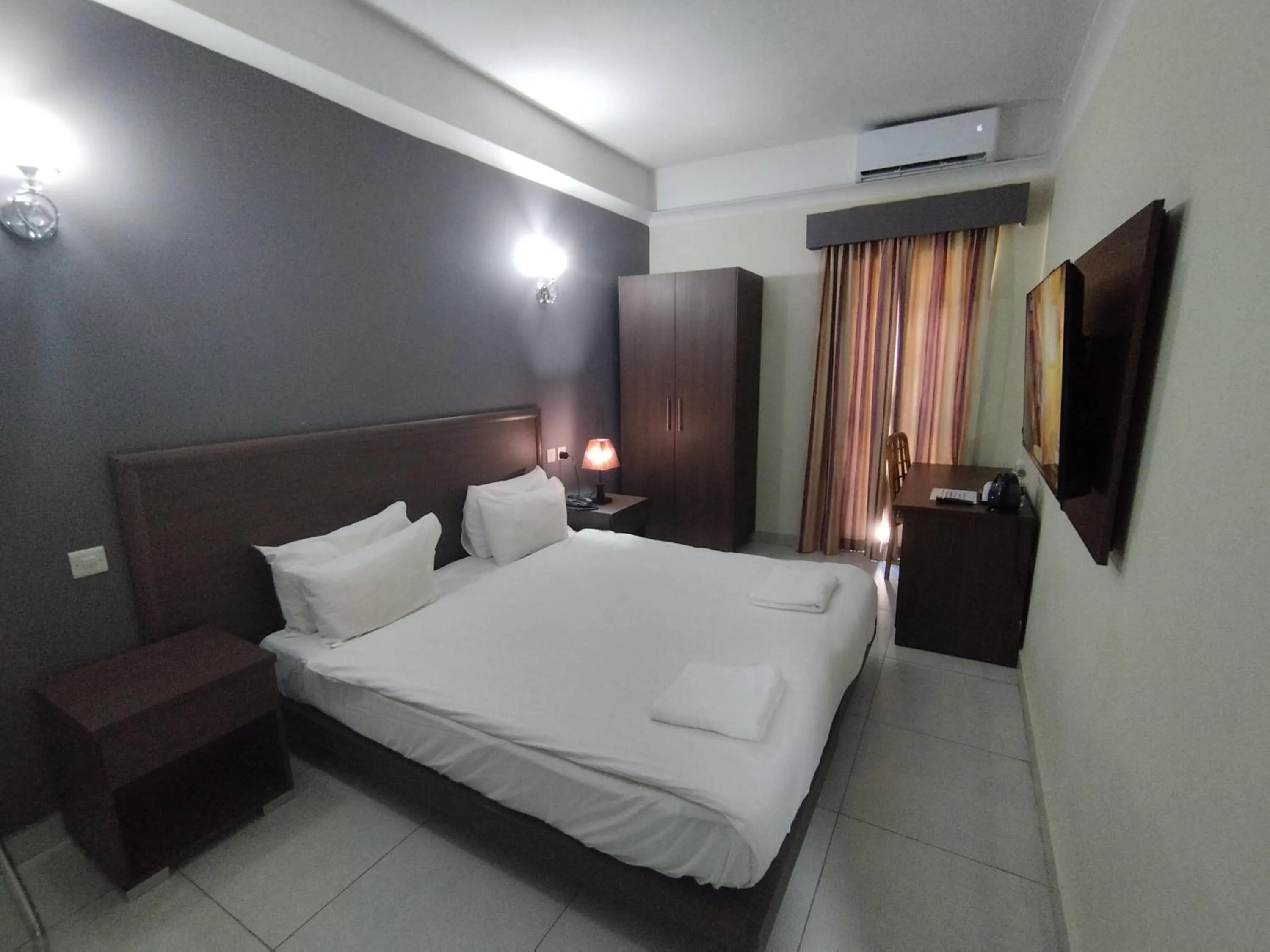 Bed in The Windsor Hotel