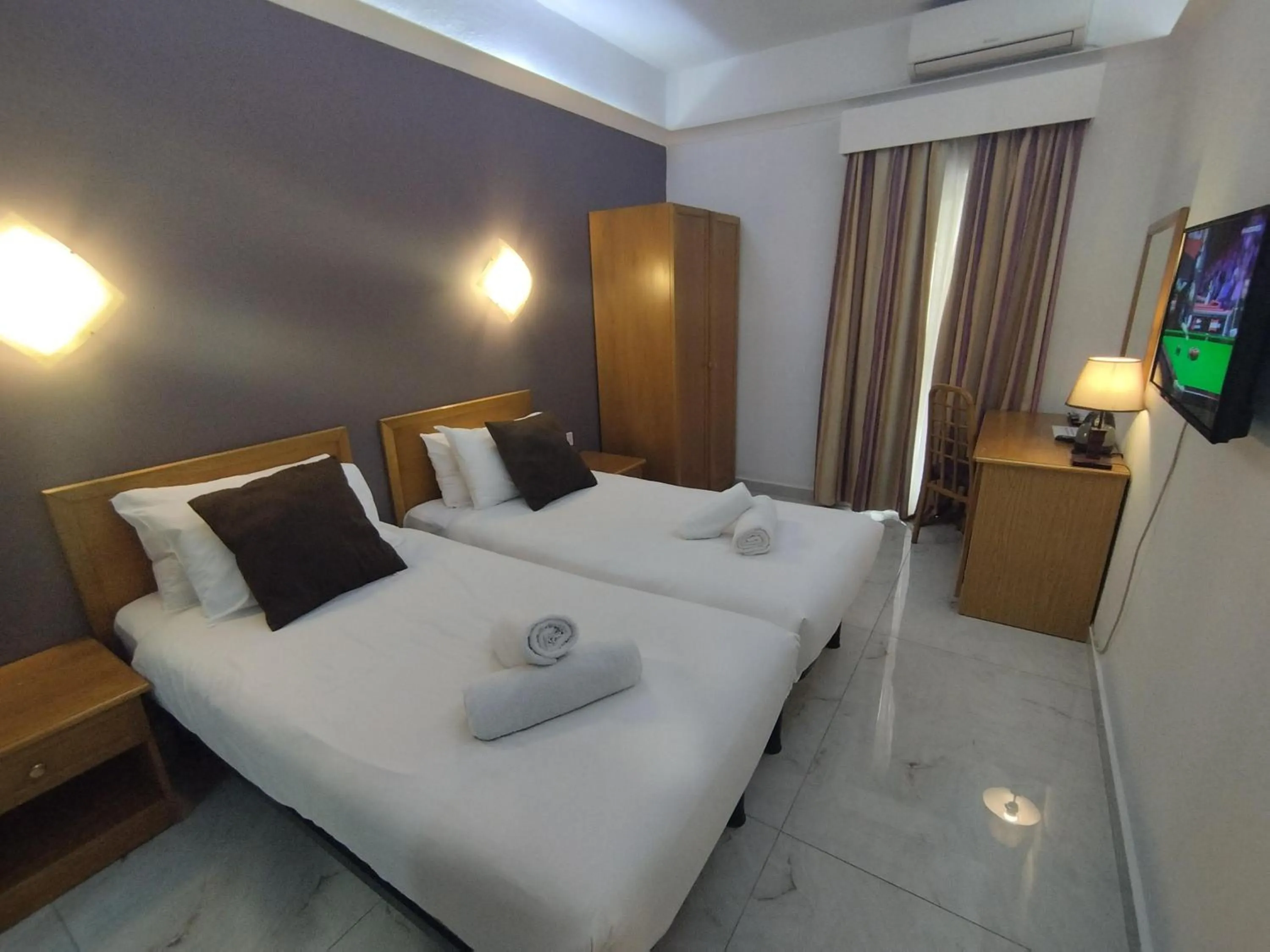 Bed in The Windsor Hotel