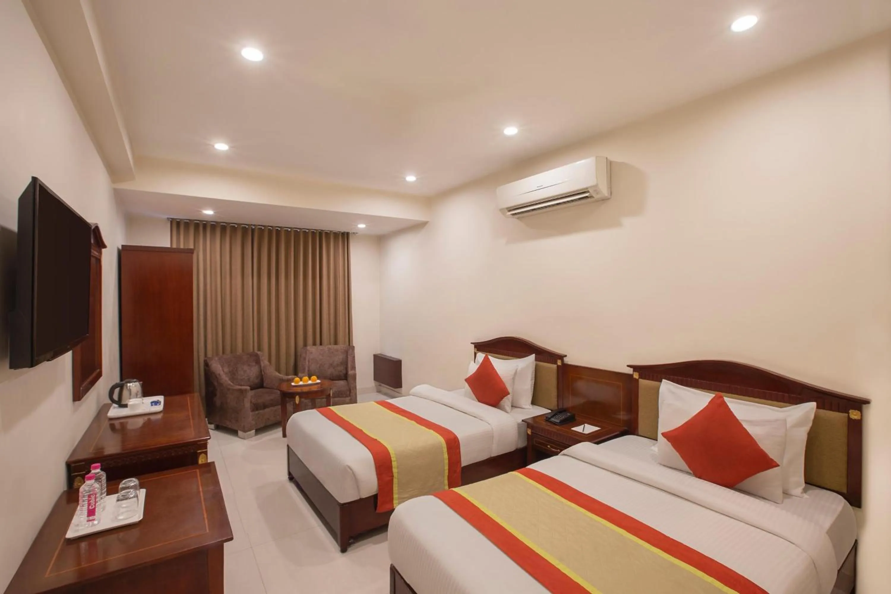 Bedroom, Bed in Cosmos Raj Plaza Jaipur