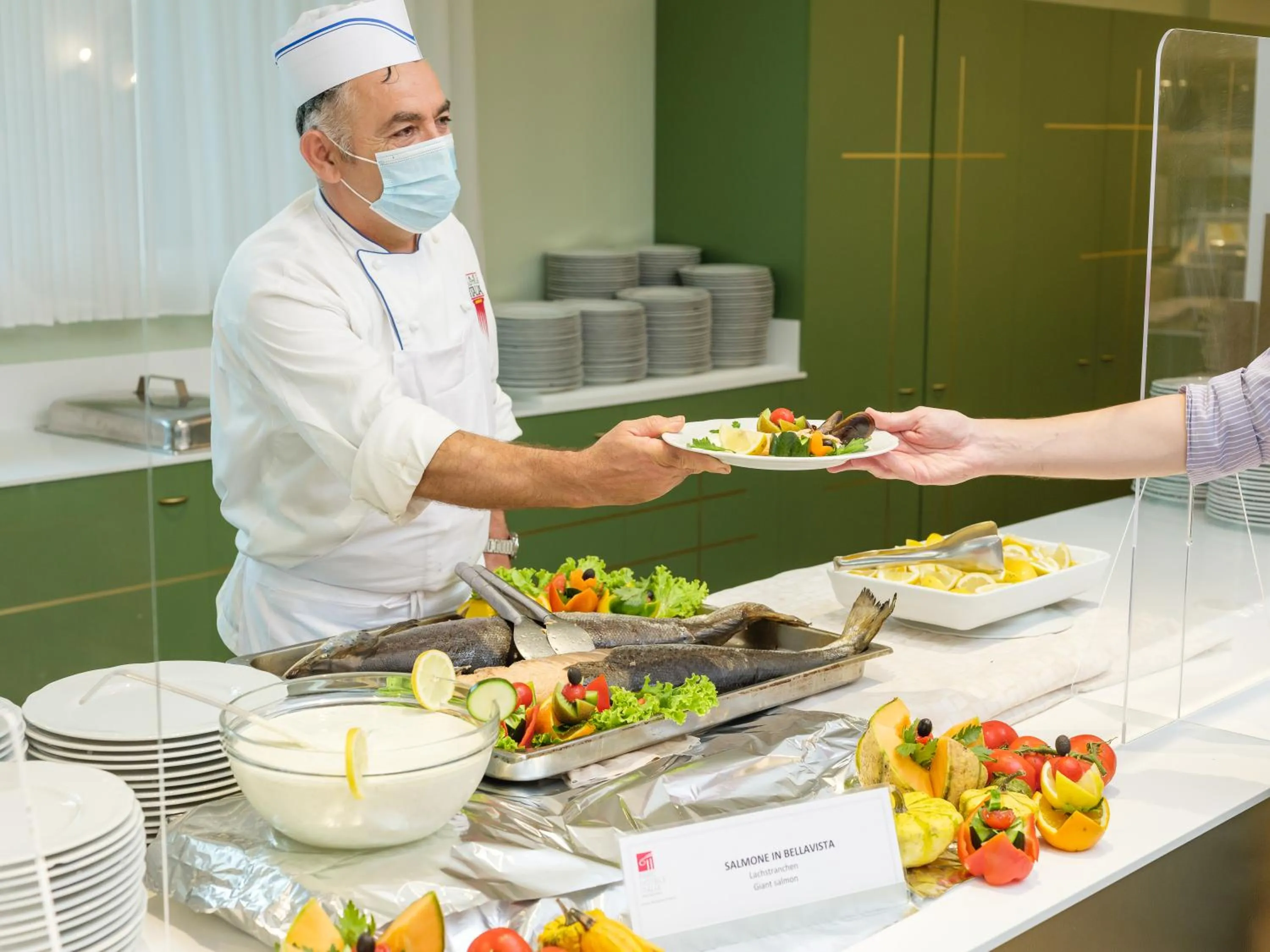 Restaurant/places to eat in Hotel Leonardo Da Vinci