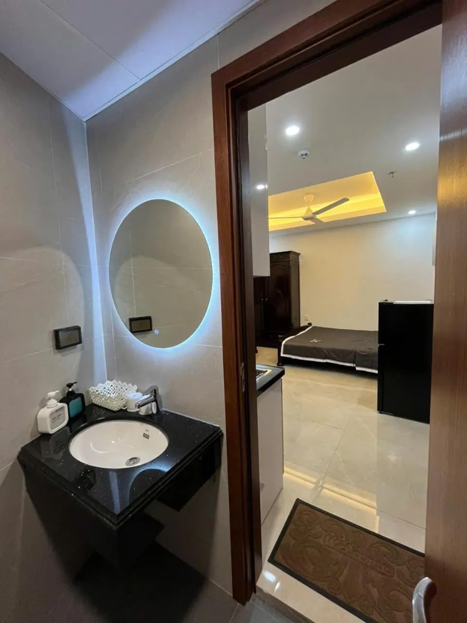 Toilet in Hương Linh Apartment