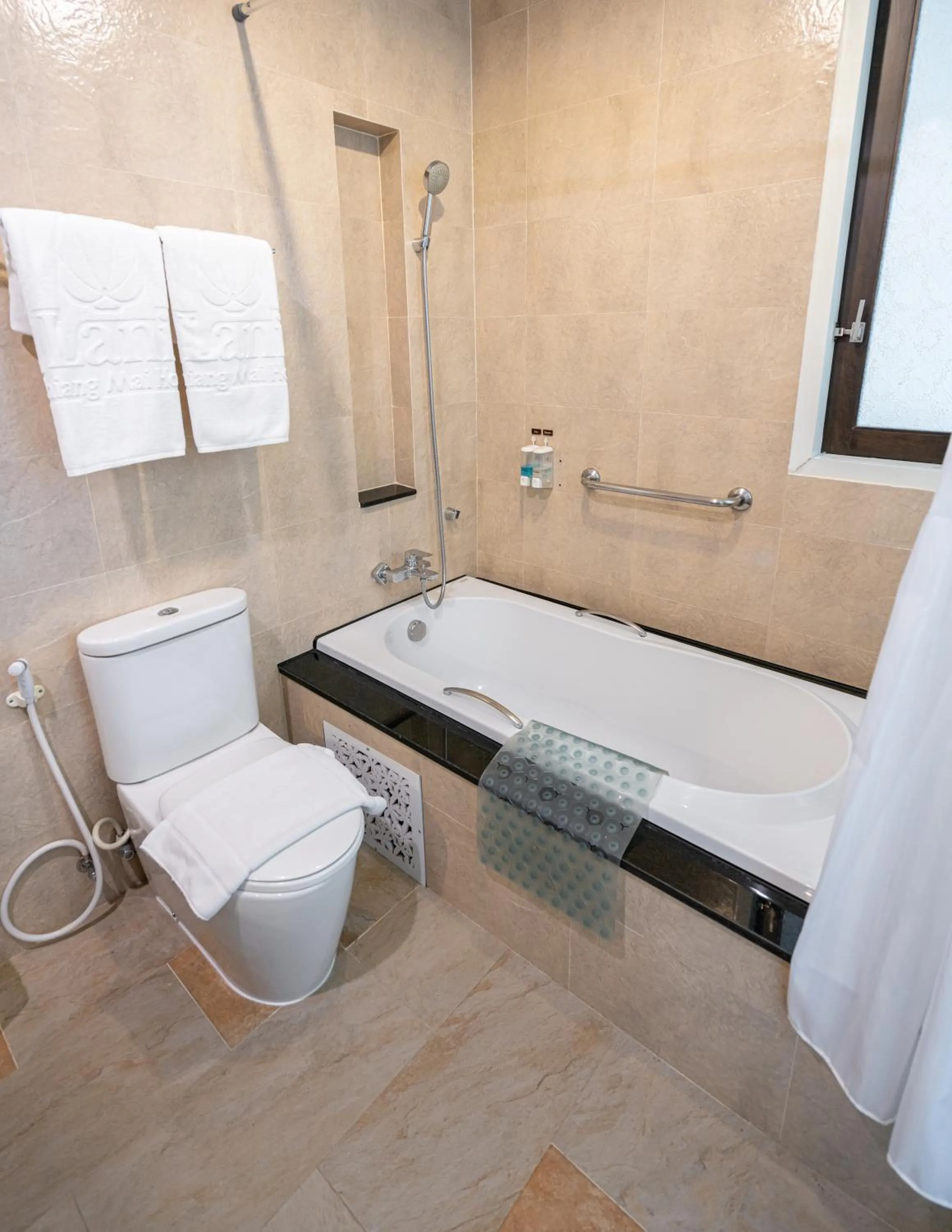 Bath in Lani Chiang Mai Hotel