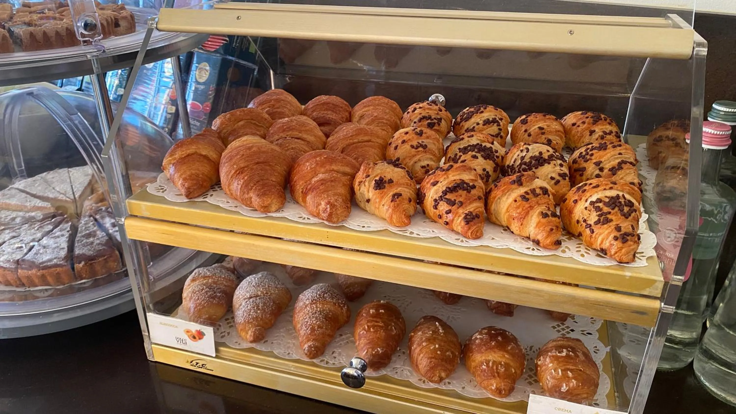 Breakfast in Hotel Estée