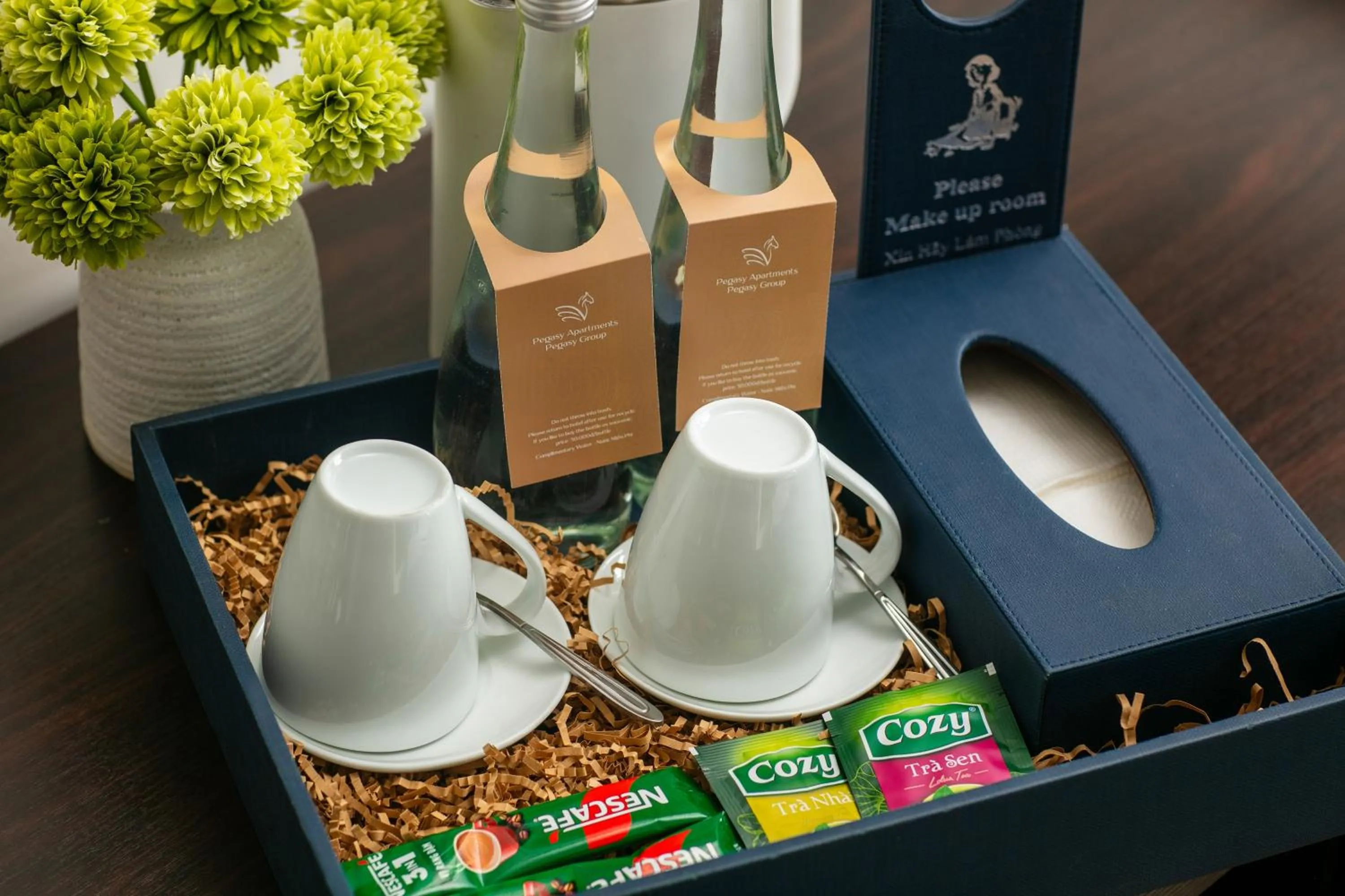 Coffee/tea facilities in Westlake Pearl Suites & Spa 70 Xuan Dieu - By Pegasy Group