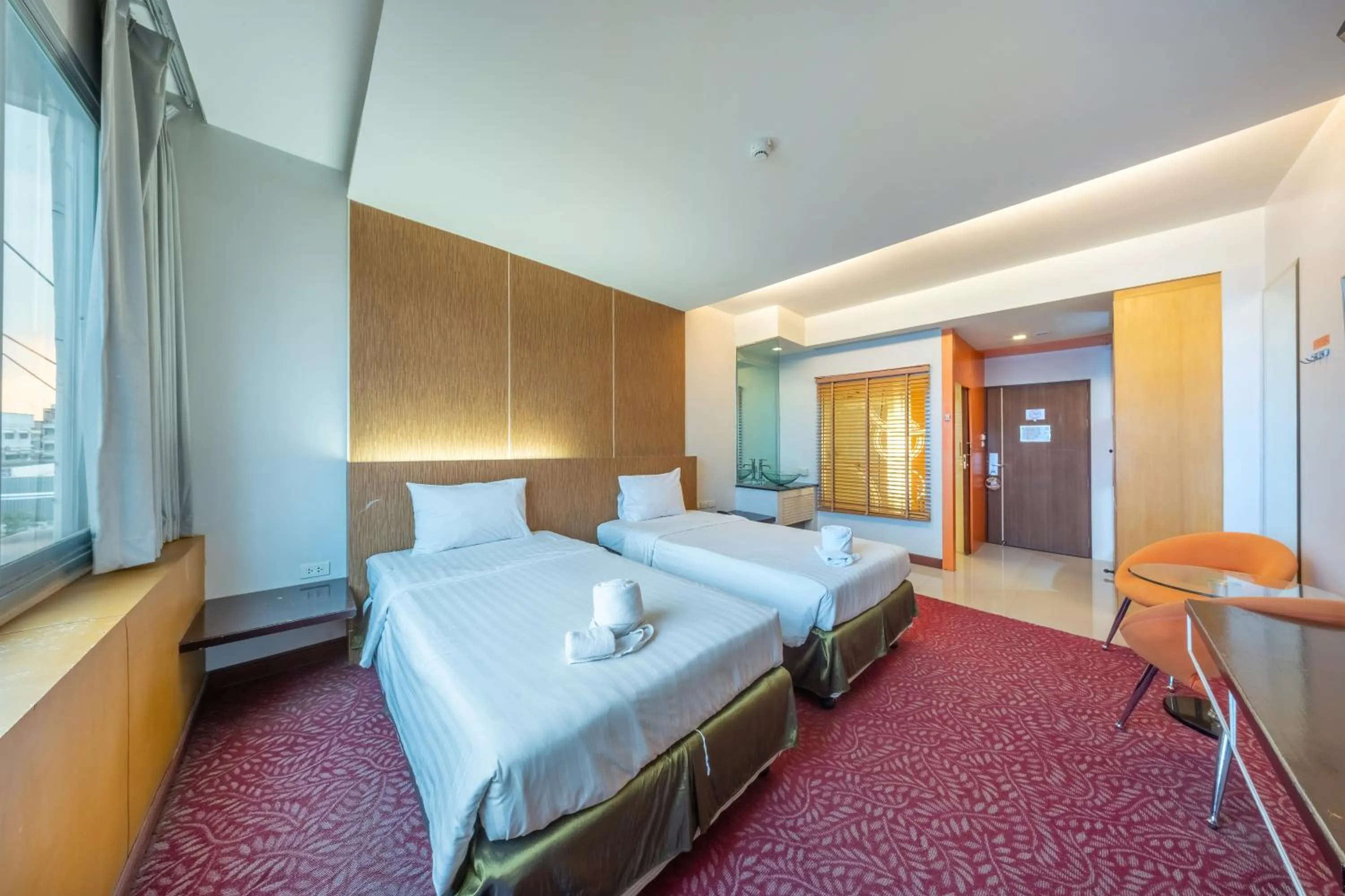 Bedroom, Bed in SHIN Hotel V-ONE Korat