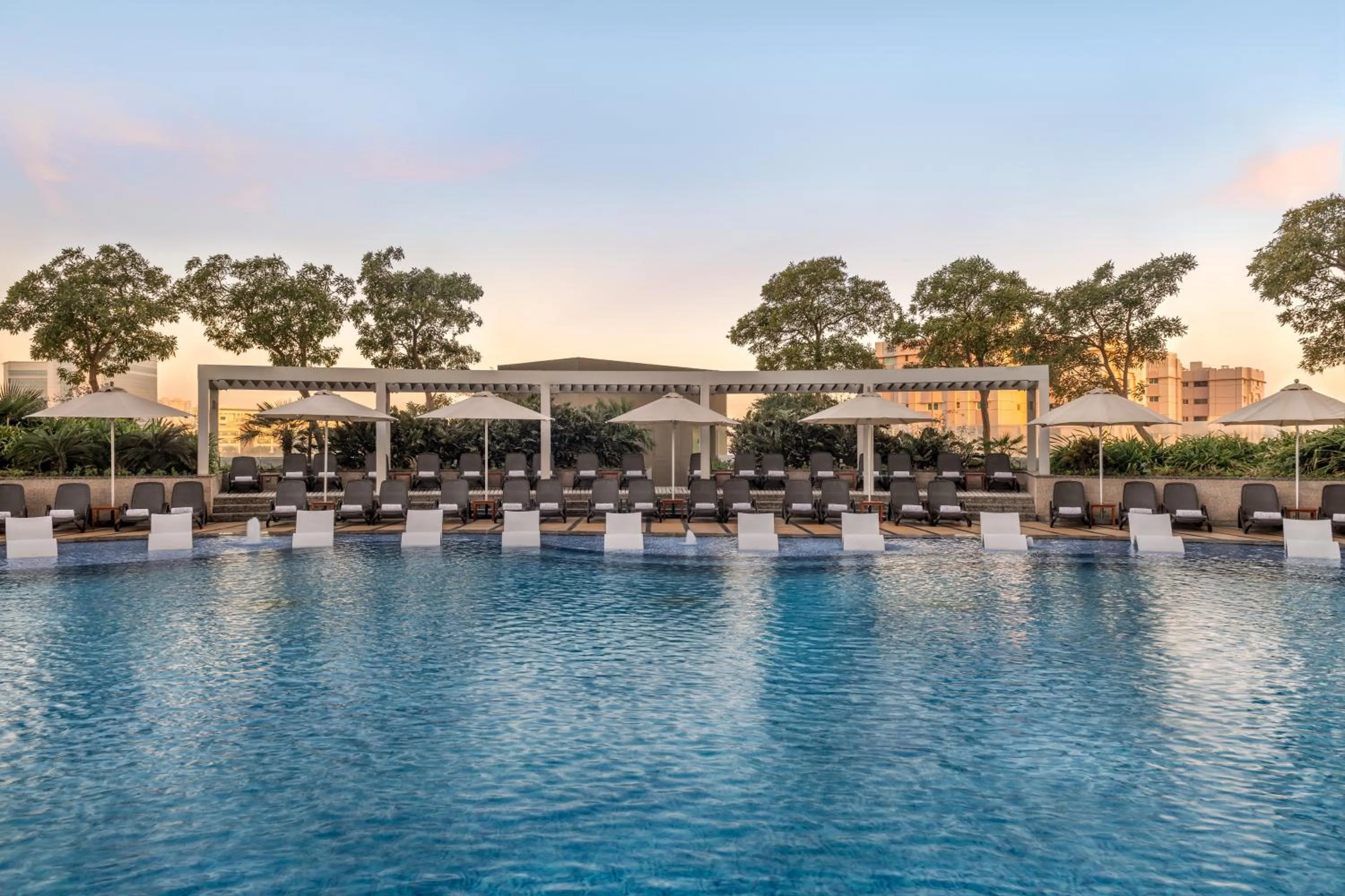 Swimming pool in Hyatt Regency Creek Heights Residences