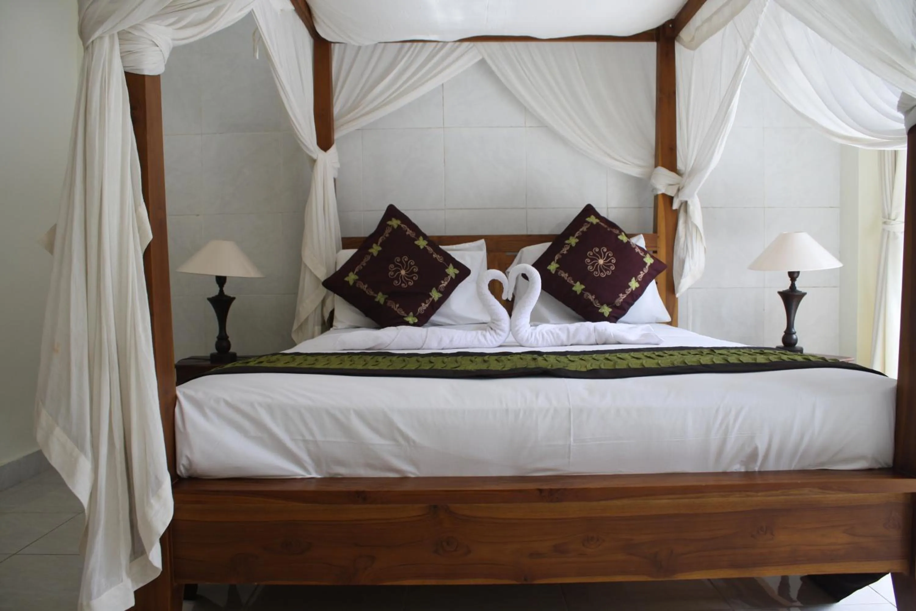 Bed in Raka House Accommodation