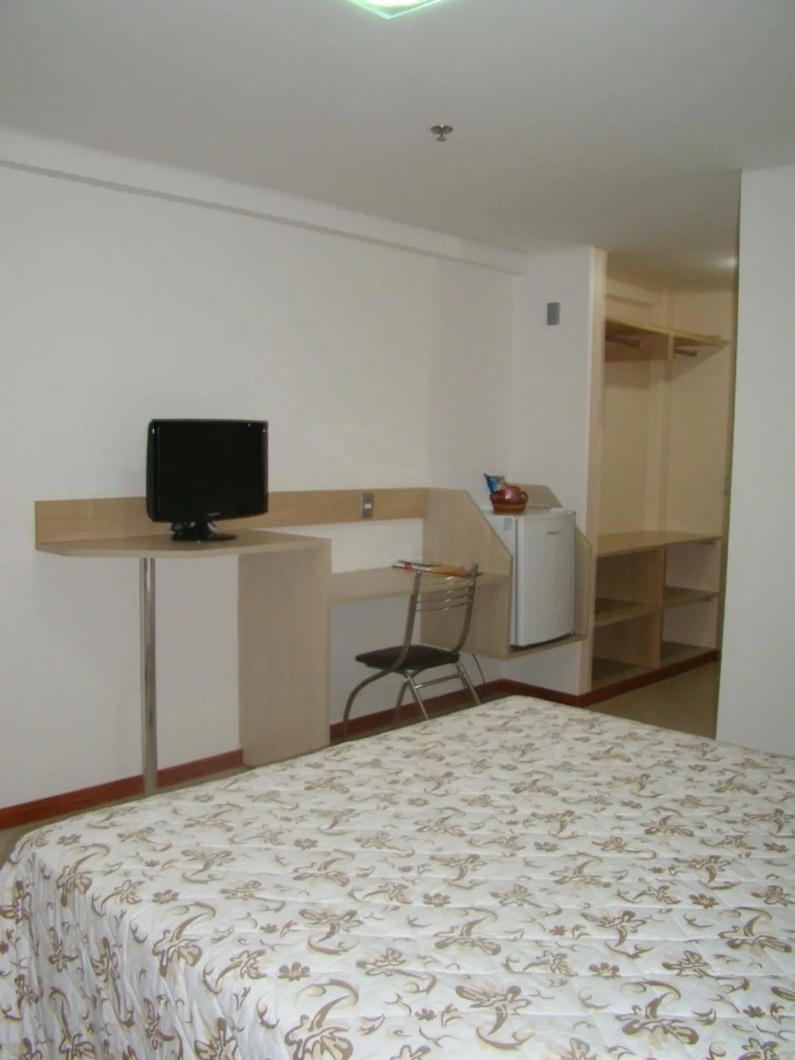 Bedroom, Bed in Rios Hotel