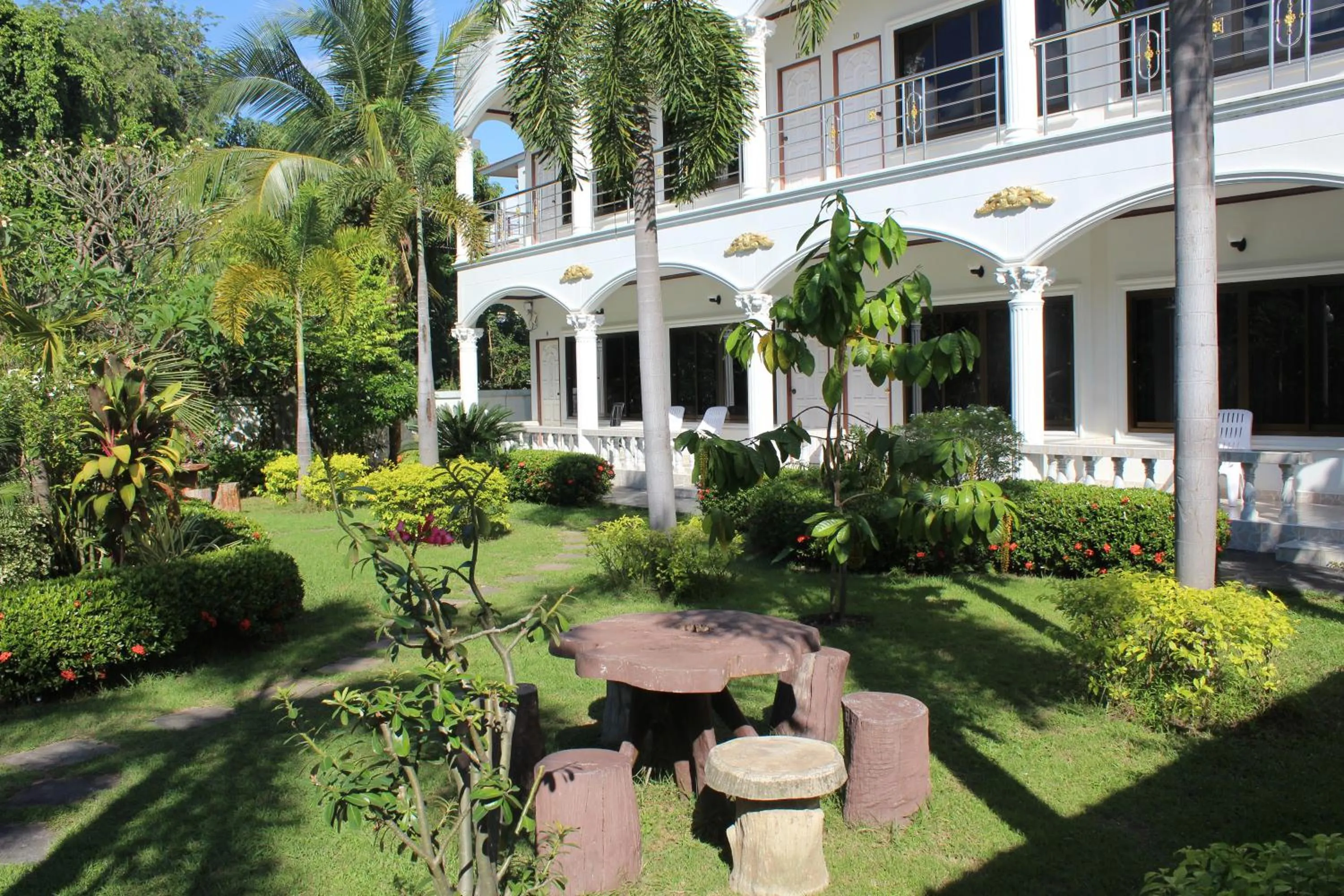 Property building in White Elephant Resort