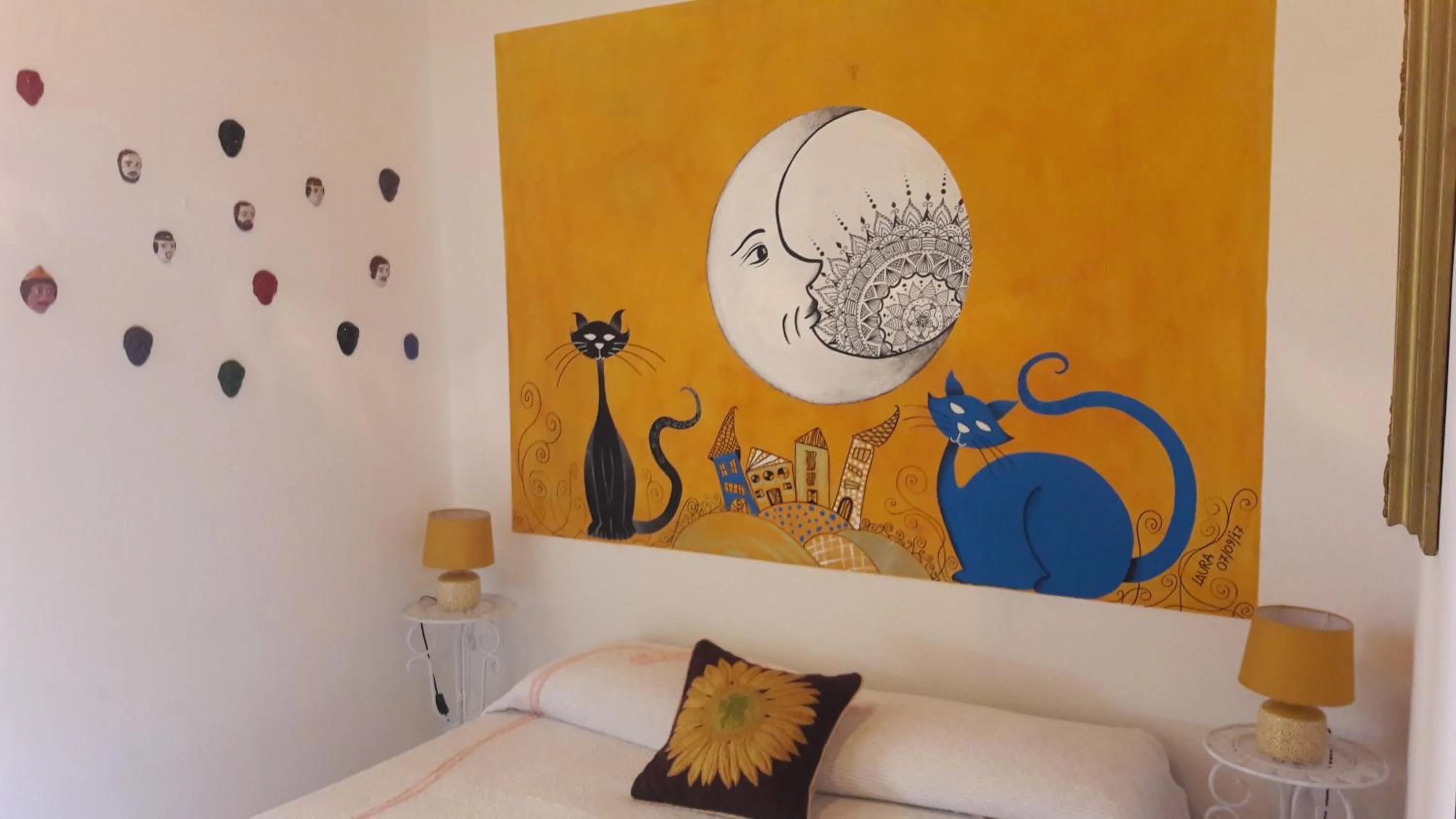 Bed in Sabrina Suite