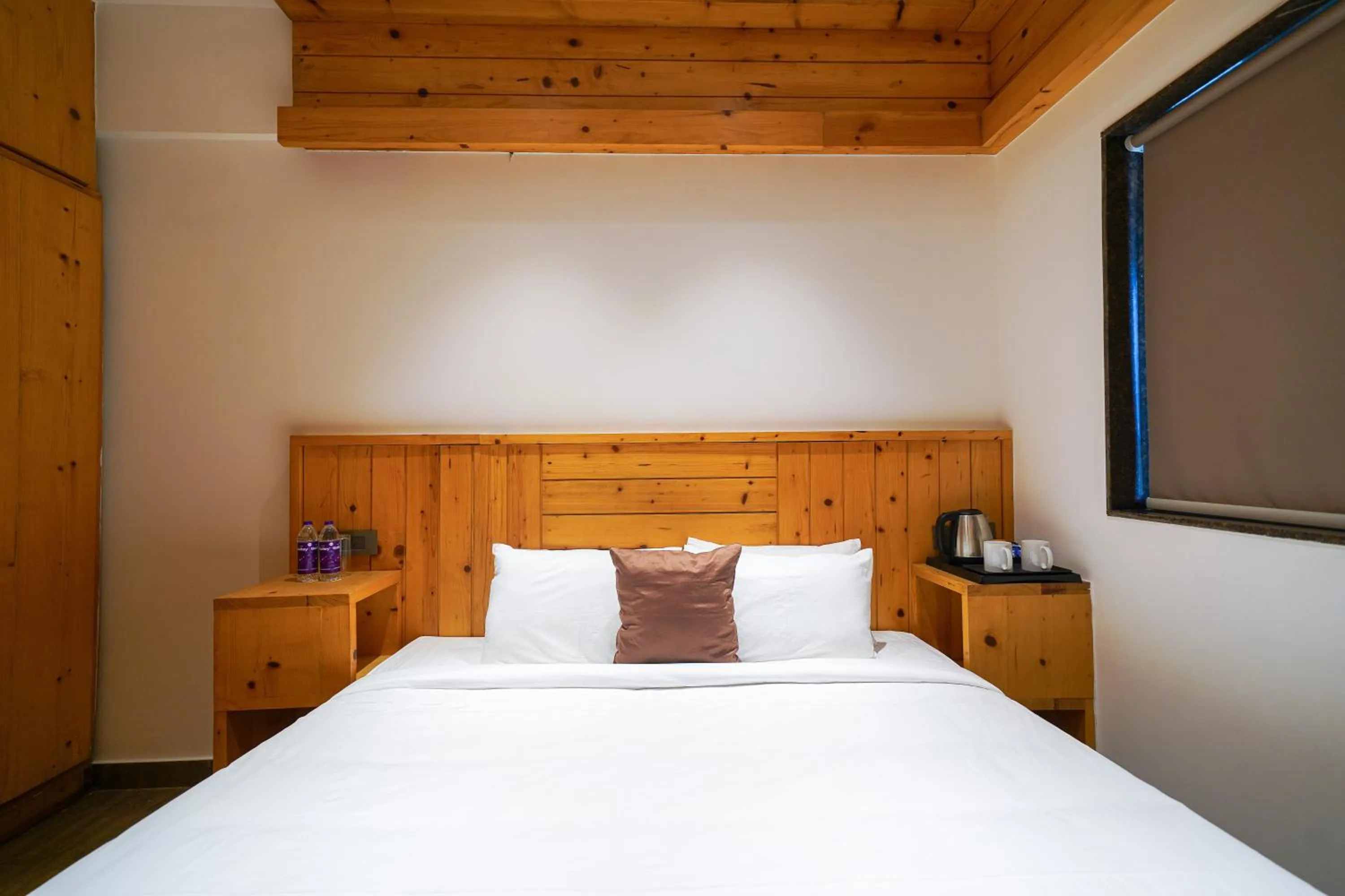 Bed in Open Hotel by Olive - Moka