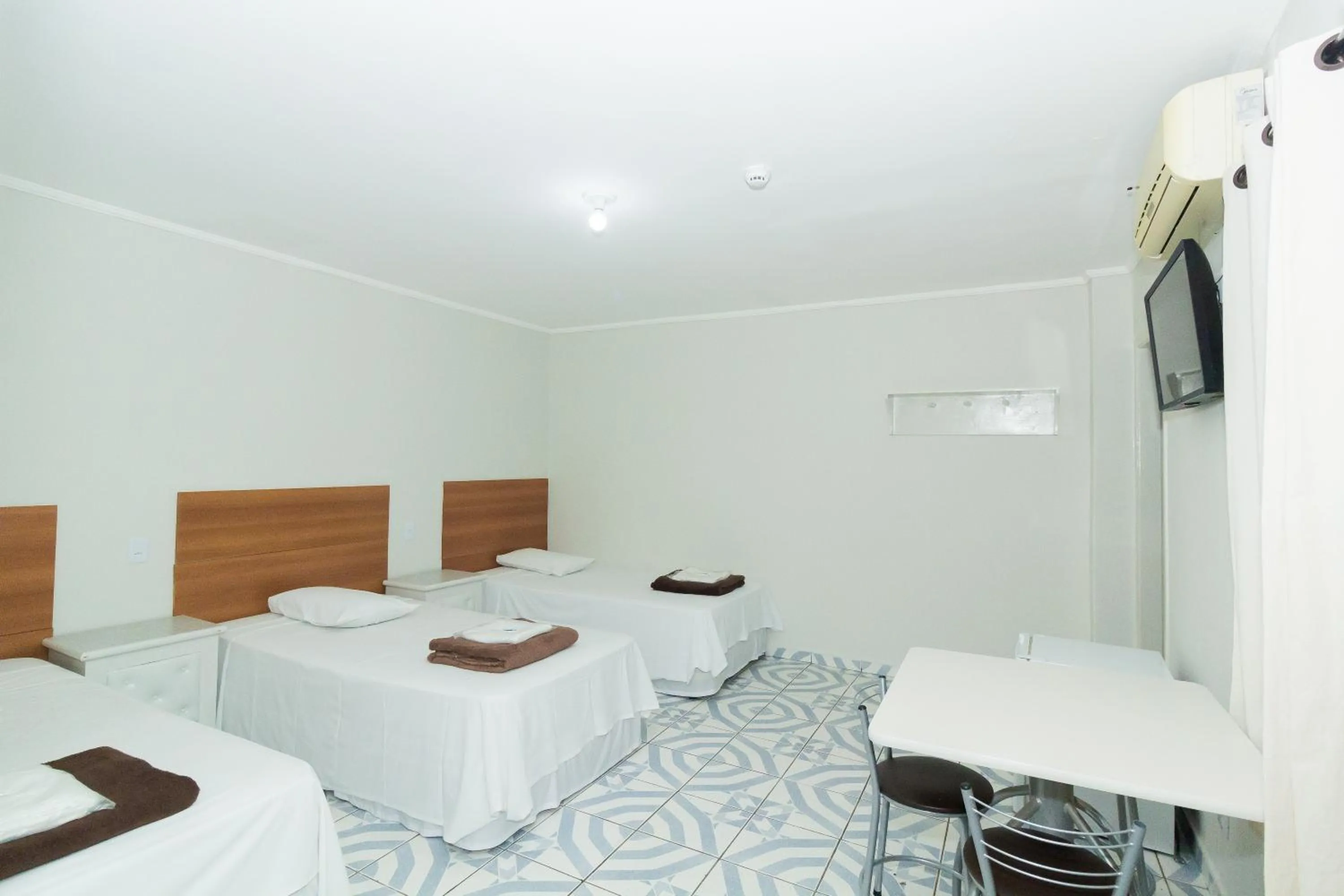 Bedroom, Bed in Hotel Ourinhos - Centro de São Paulo - Próximo 25 de Março e Brás