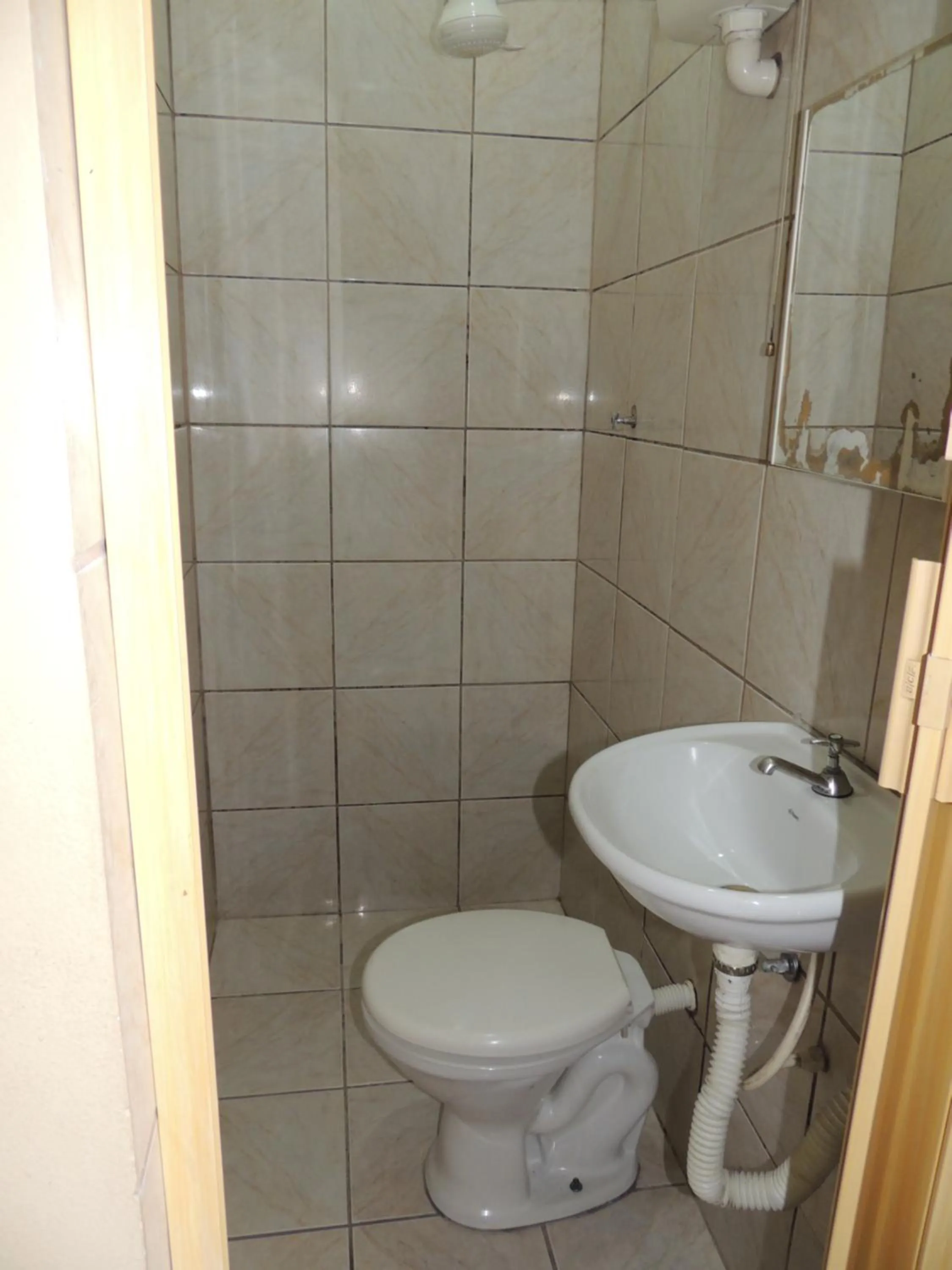 Shower in Hotel Ourinhos - Centro de São Paulo - Próximo 25 de Março e Brás