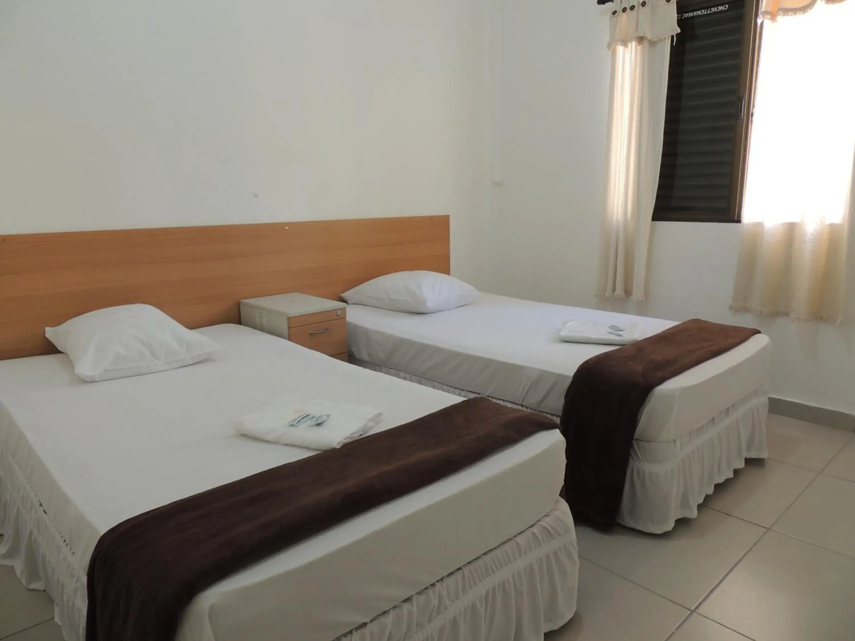 Superior Twin Room in Hotel Ourinhos - Centro de São Paulo - Próximo 25 de Março e Brás Superior Twin Room in Hotel Ourinhos - Centro de São Paulo - Próximo 25 de Março e Brás