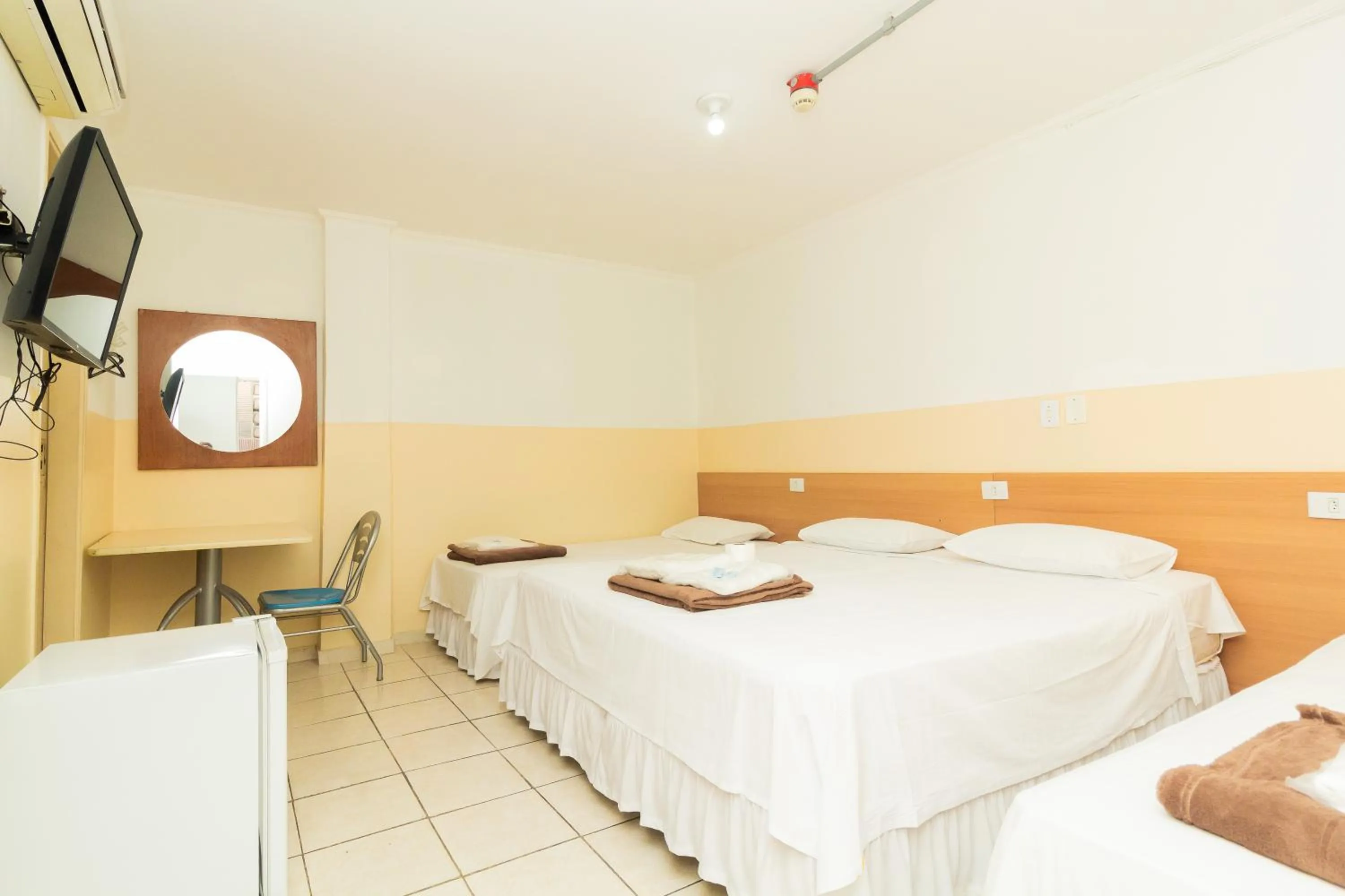 Bed in Hotel Ourinhos - Centro de São Paulo - Próximo 25 de Março e Brás