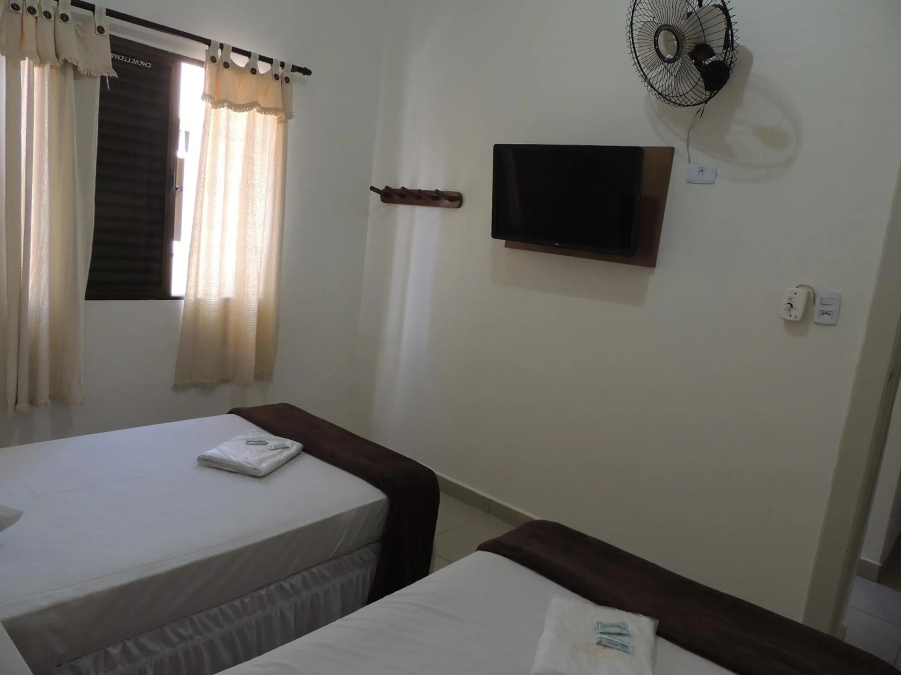 Twin Room in Hotel Ourinhos - Centro de São Paulo - Próximo 25 de Março e Brás Twin Room in Hotel Ourinhos - Centro de São Paulo - Próximo 25 de Março e Brás