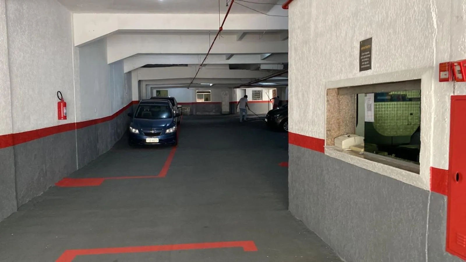 Parking in Hotel Ourinhos - Centro de São Paulo - Próximo 25 de Março e Brás