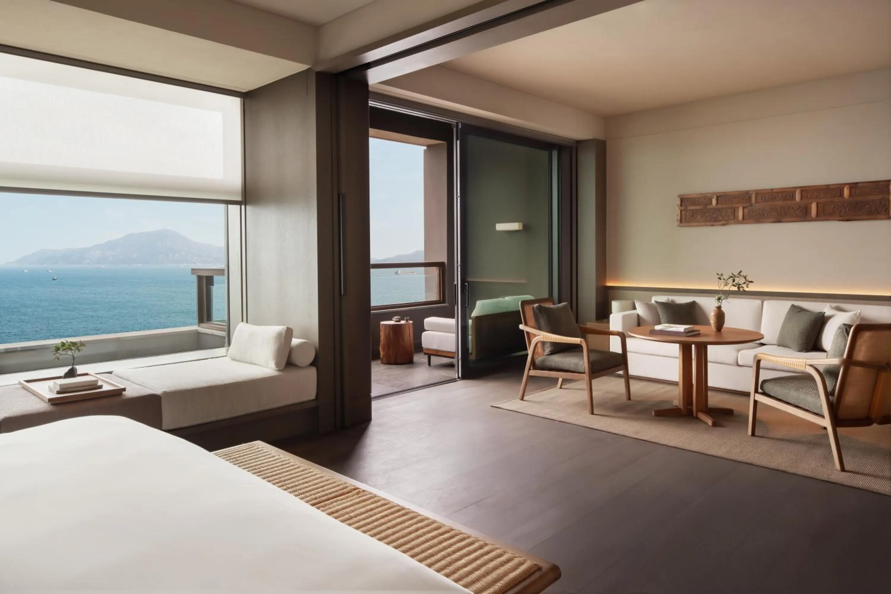 Living room, Bed in Alila Dong'Ao Island Zhuhai