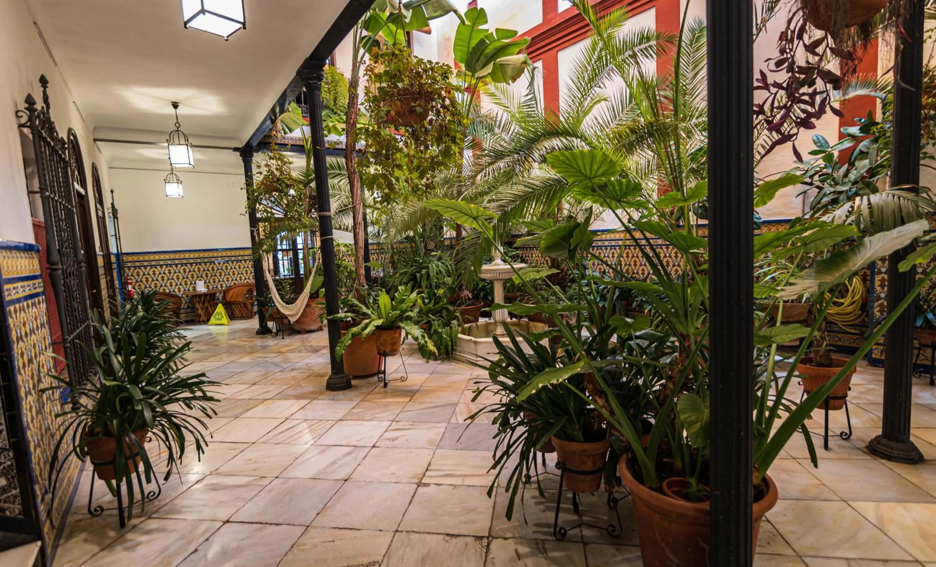 Patio in Hotel Casa de los Azulejos