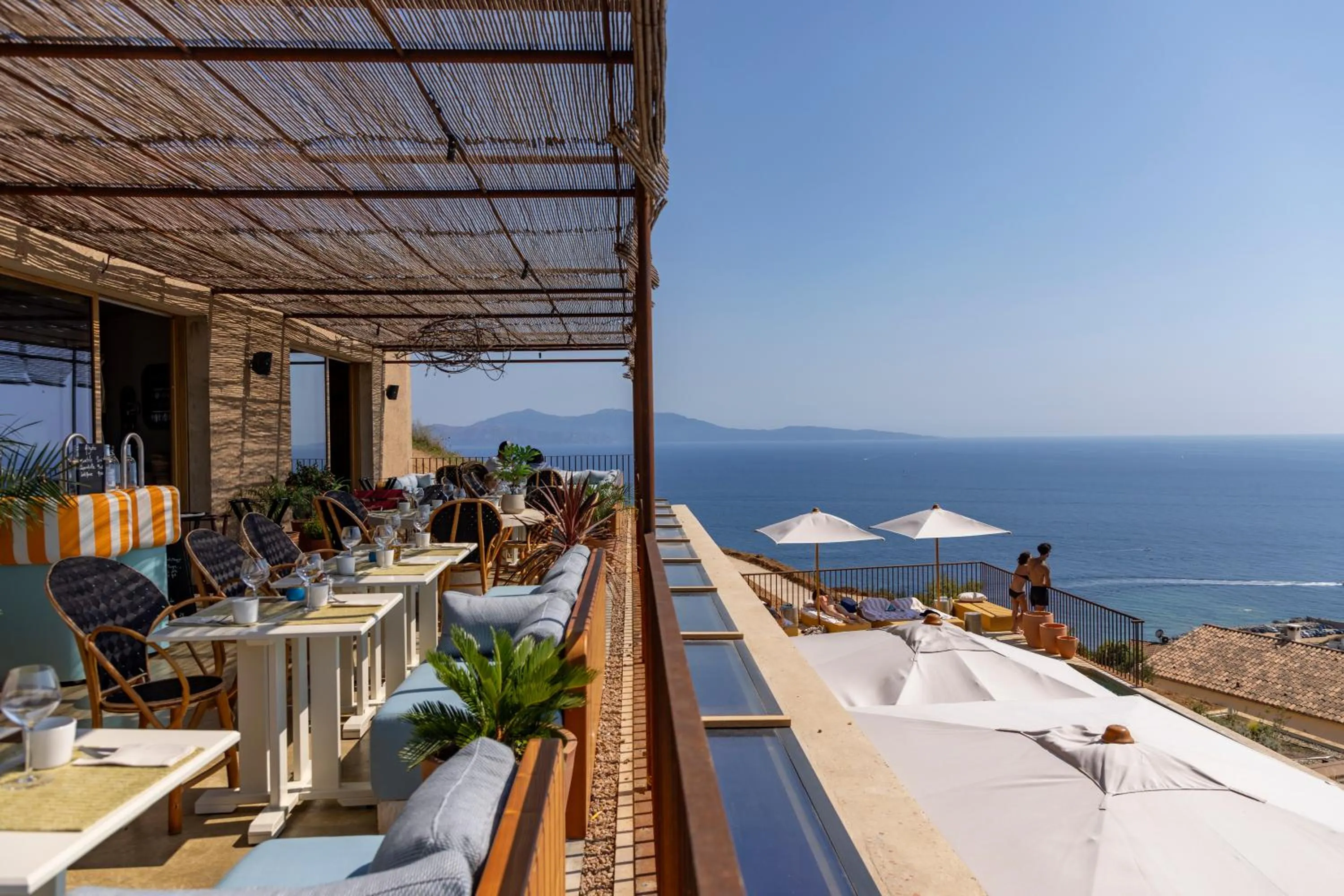 Hôtel Mylos - Cargèse, Piscine Intérieure et Extérieure