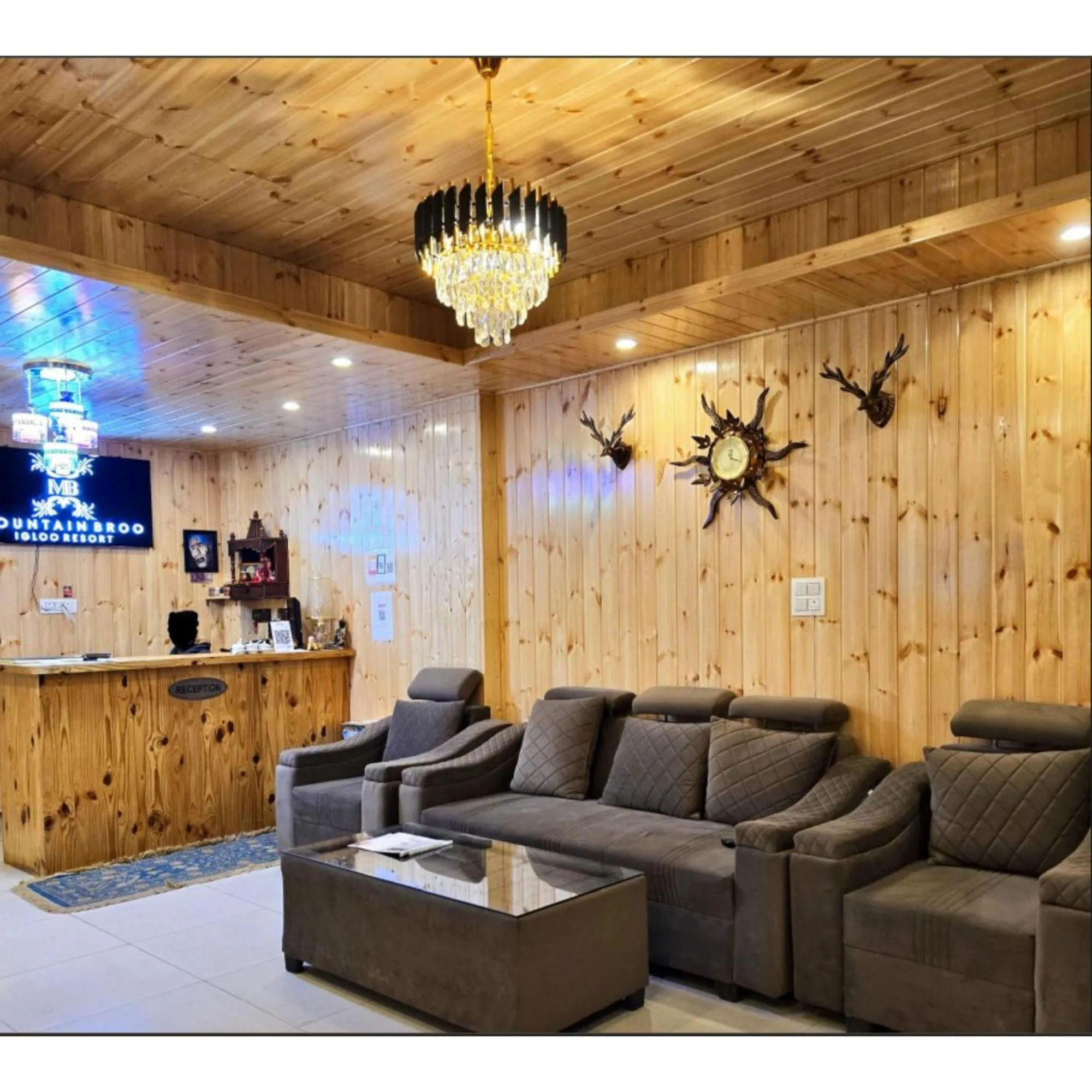 Breakfast in MB Igloo Resort