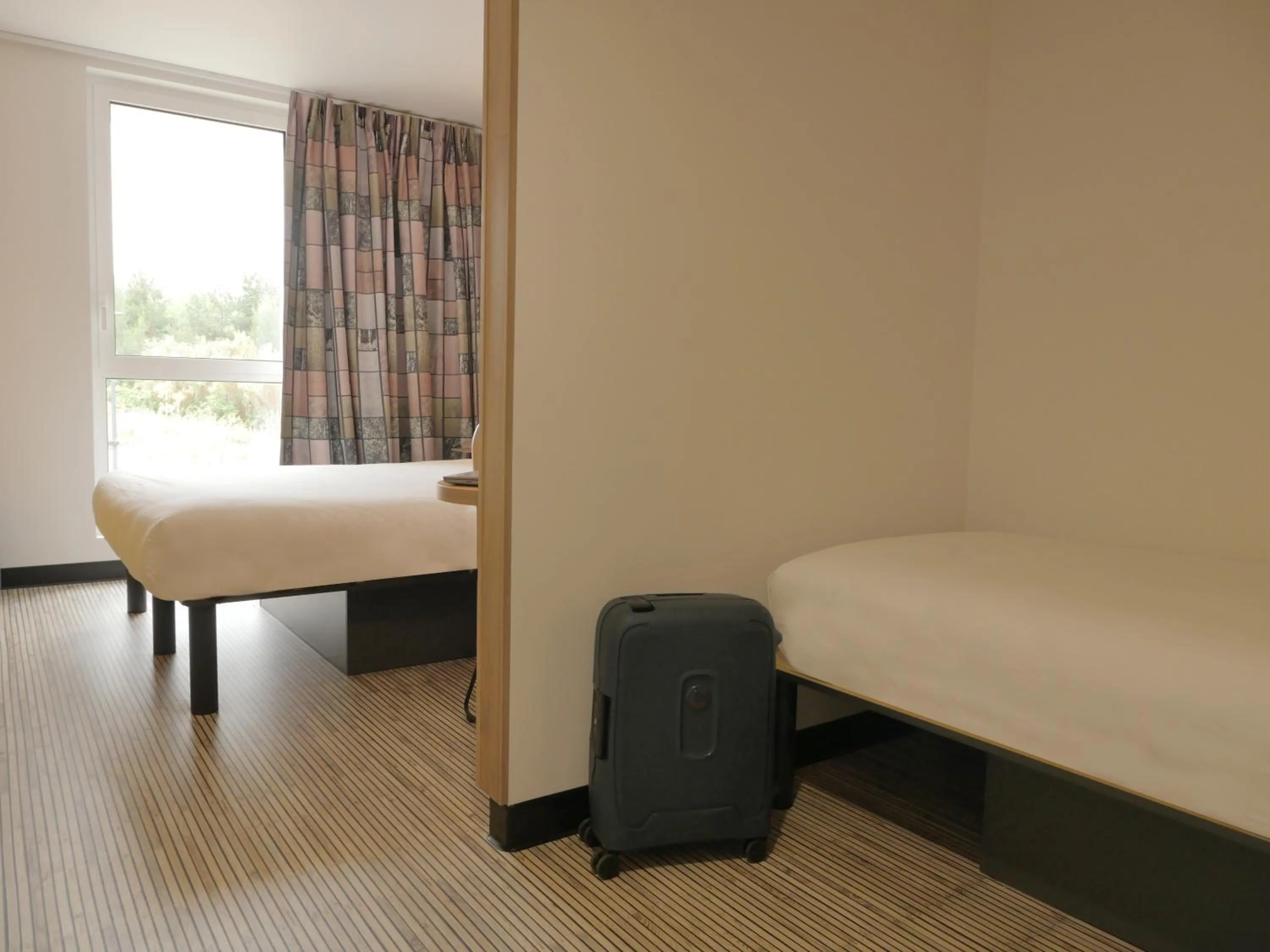 Bedroom, Bed in B&B HOTEL Carcassonne Rocadest La Cité