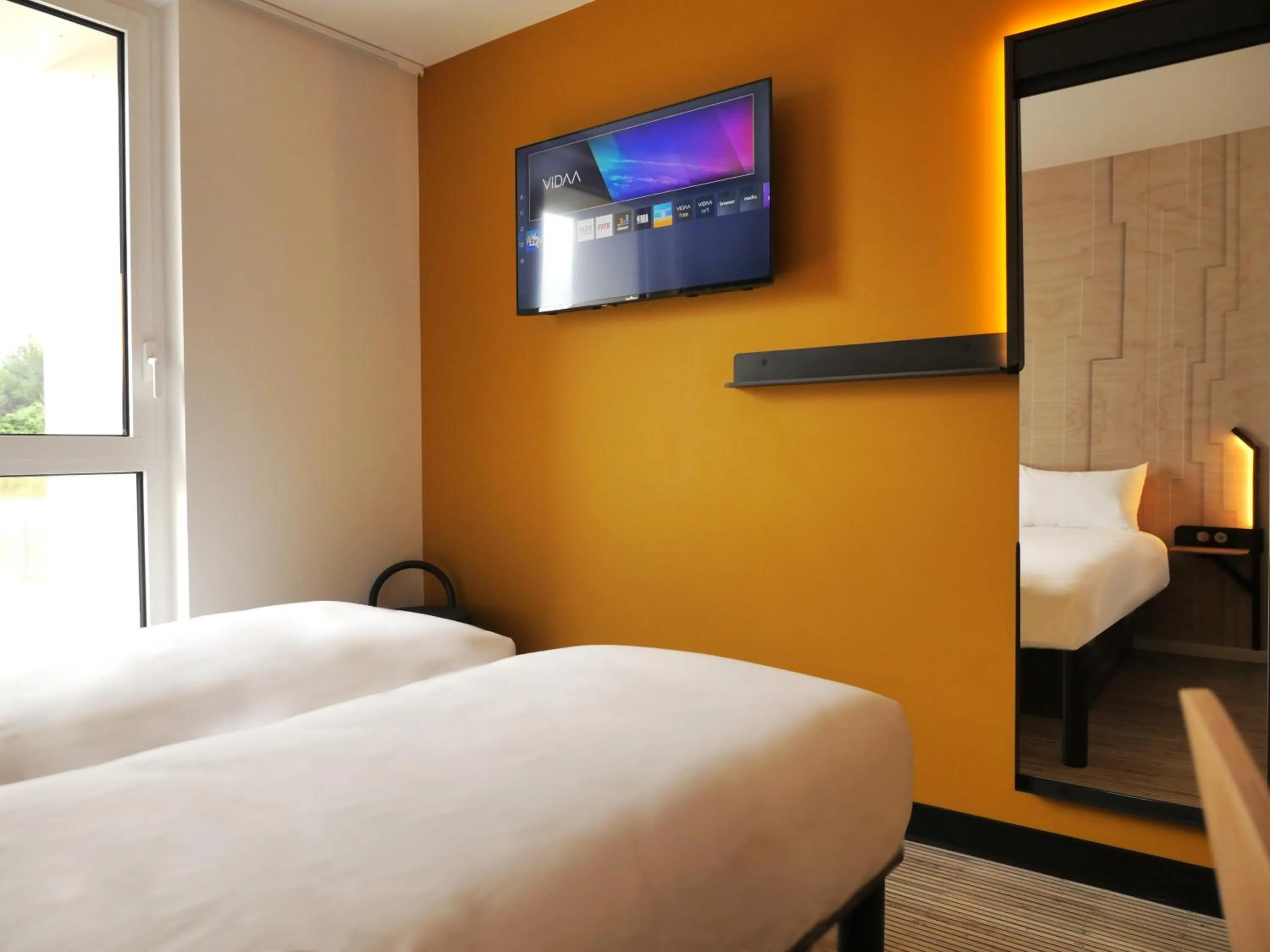 Bedroom, Bed in B&B HOTEL Carcassonne Rocadest La Cité